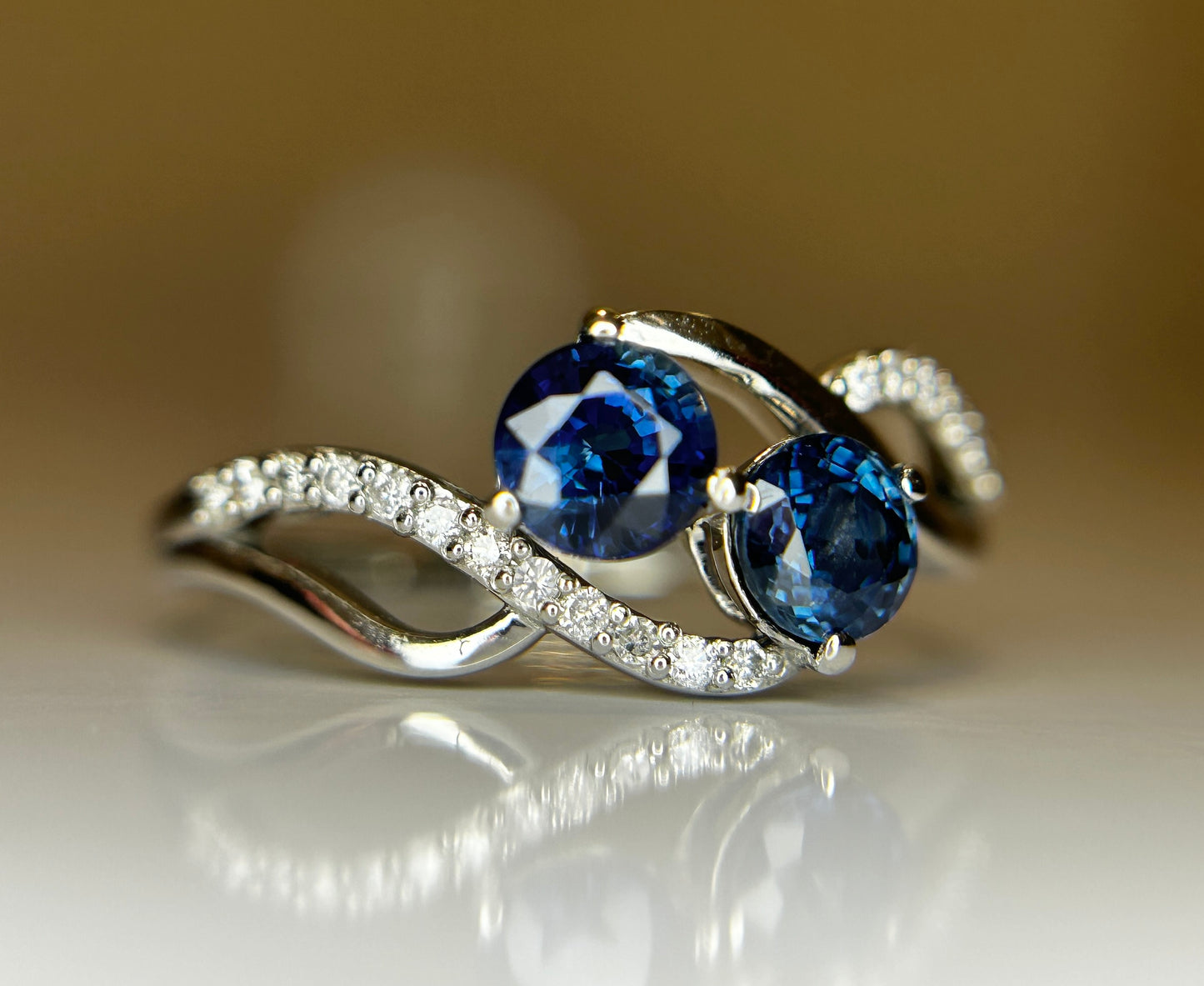 Beautiful 1.05 CT Unheated Ceylon Blue Sapphire Diamonds & 950 Platinum