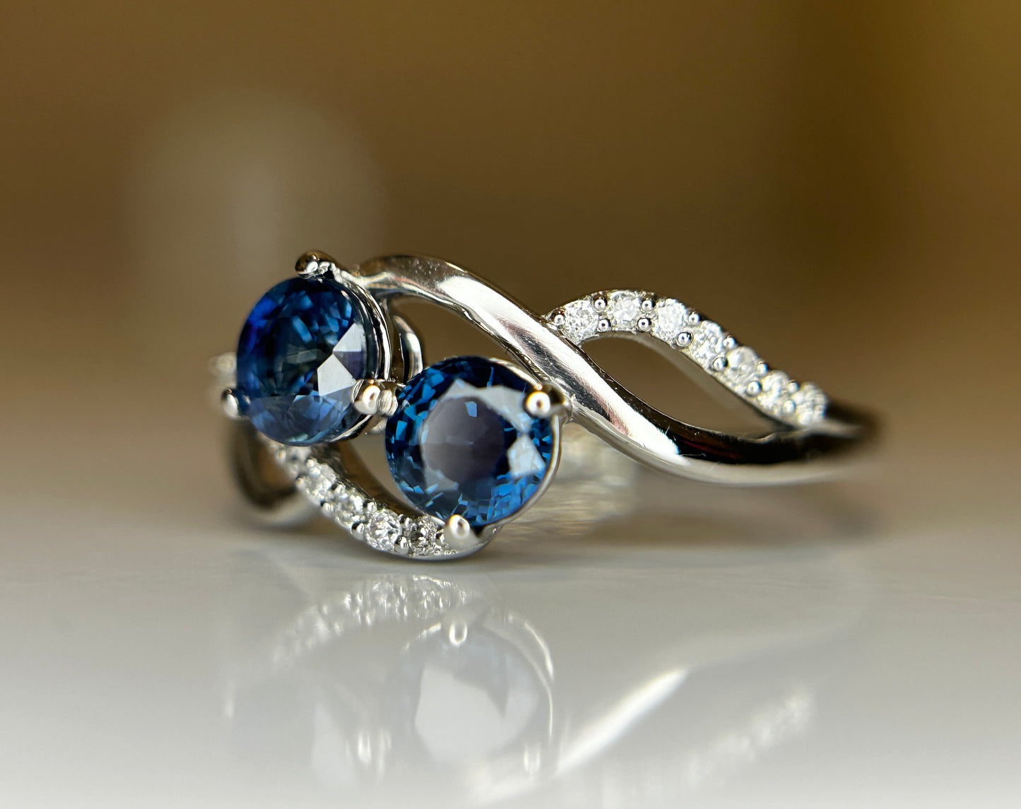 Beautiful 1.05 CT Unheated Ceylon Blue Sapphire Diamonds & 950 Platinum