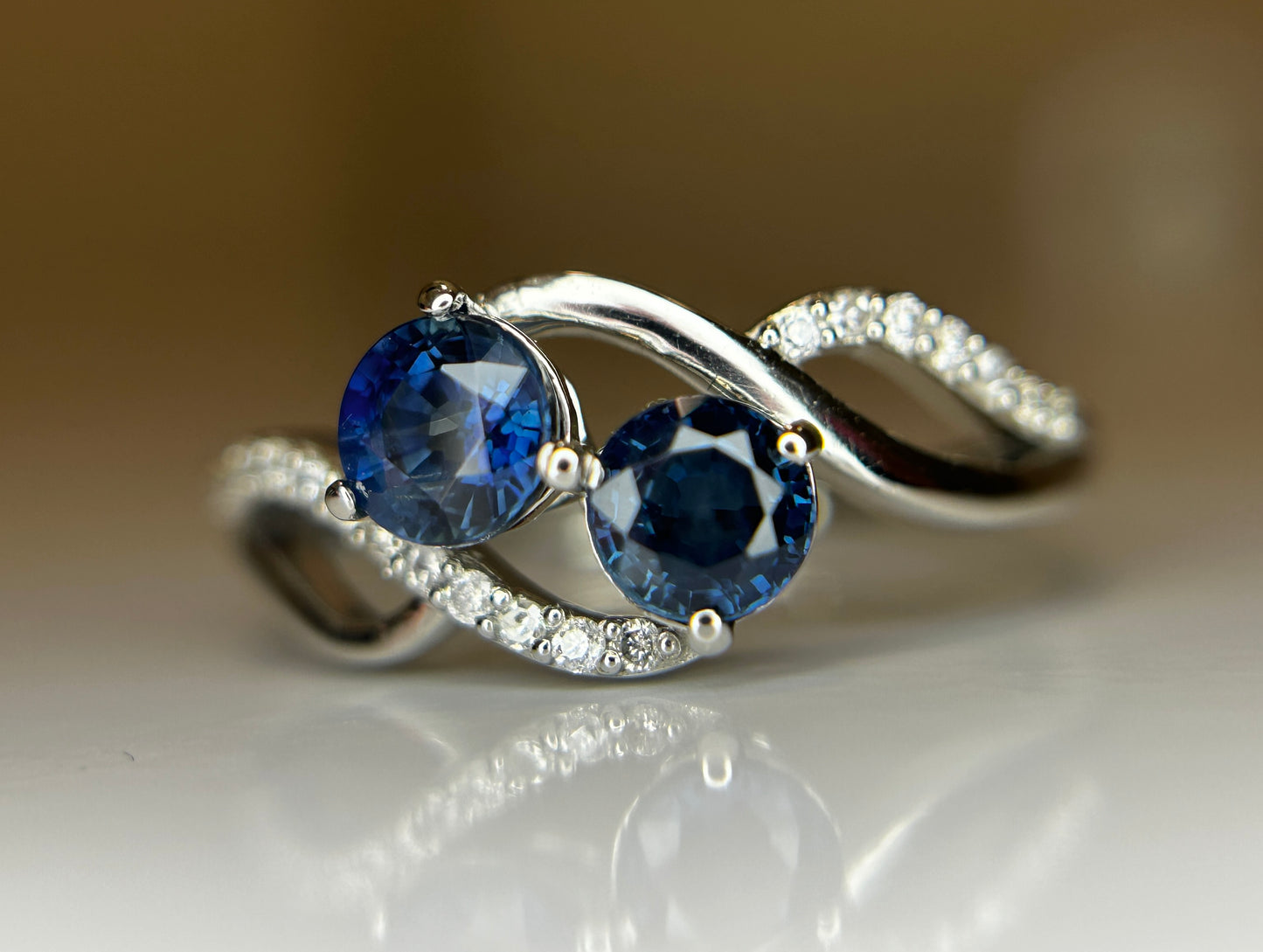 Beautiful 1.05 CT Unheated Ceylon Blue Sapphire Diamonds & 950 Platinum