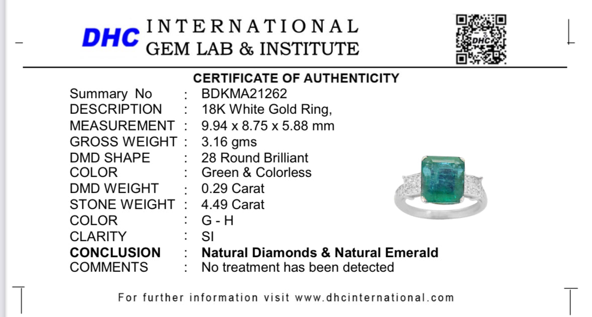 Beautiful 4.49 CT Natural Emerald With Natural Diamonds & 18k Gold