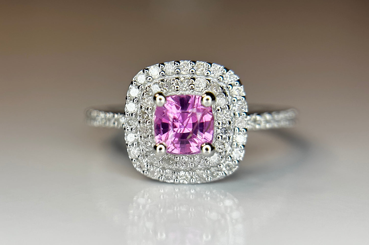 Beautiful 0.63 CT Unheated Ceylon Pink Sapphire With Natural Diamonds & 18k Gold