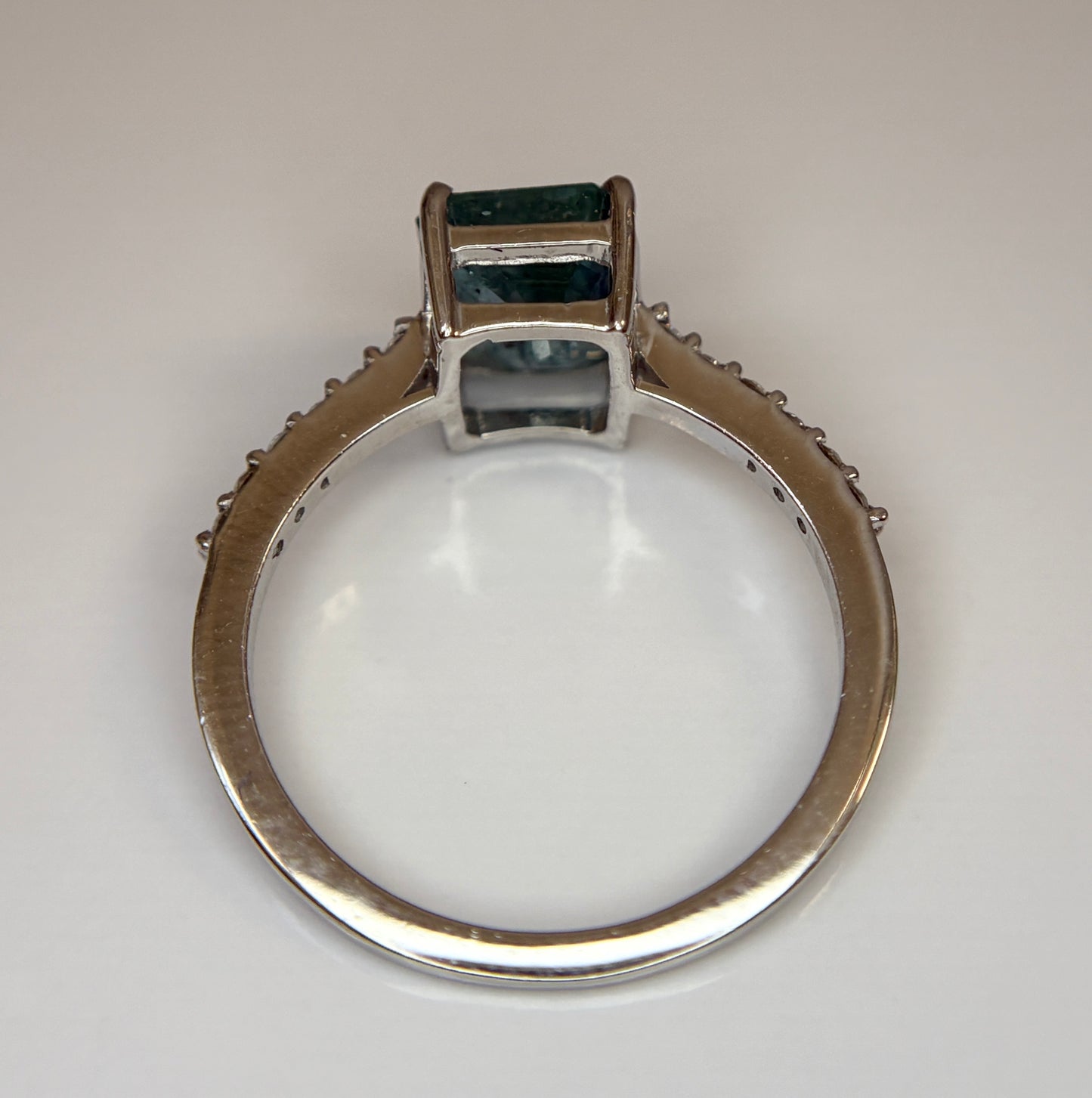 Beautiful 1.86 CT Natural Emerald Ring With Natural Diamonds & Platinum 950
