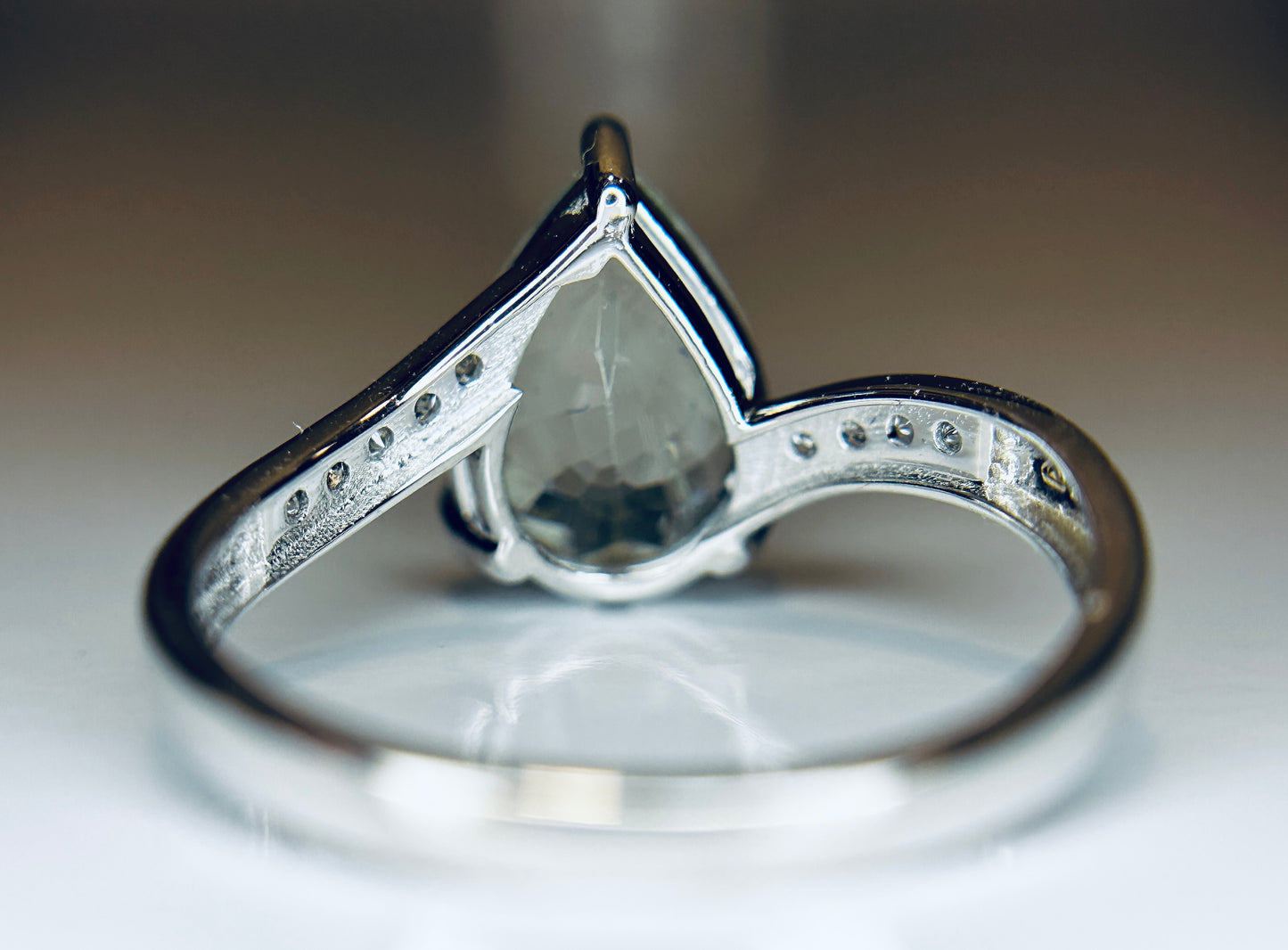 Beautiful 2.60 CT Natural Aquamarine Ring With Natural Diamonds & 18k White Gold