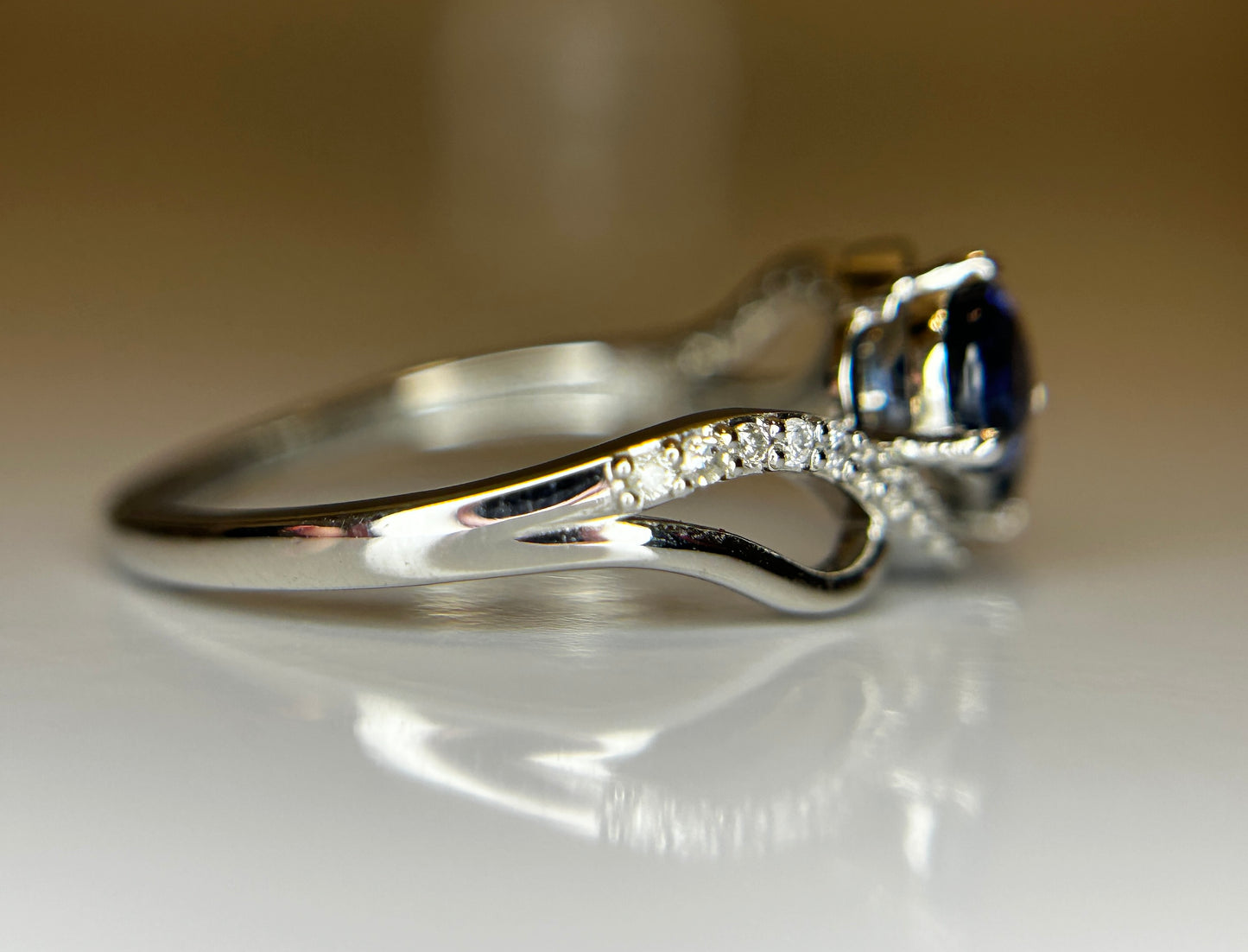 Beautiful 1.05 CT Unheated Ceylon Blue Sapphire Diamonds & 950 Platinum