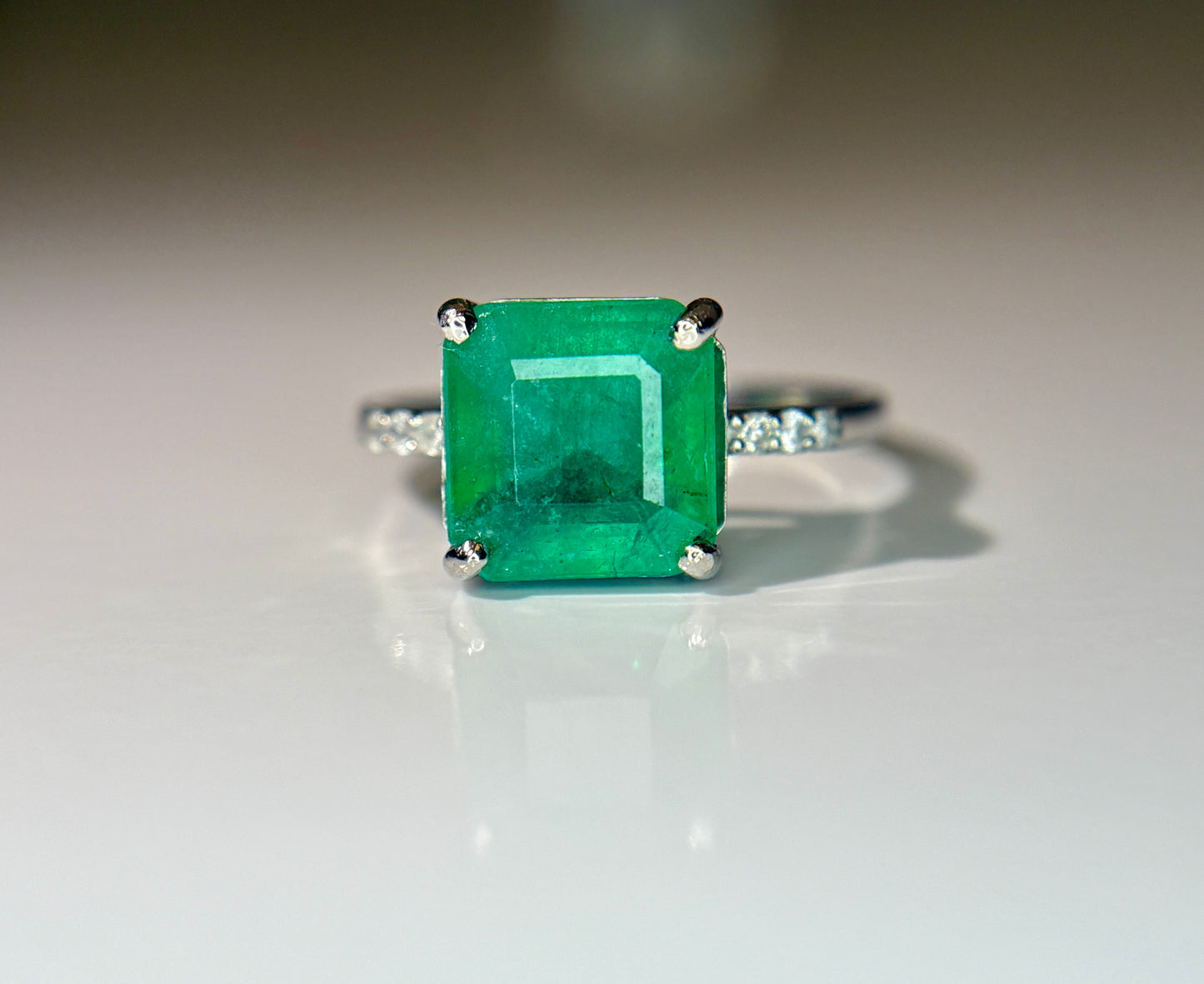 Beautiful 2.65 CT Natural Emerald Ring With Natural Diamonds & Platinum 950