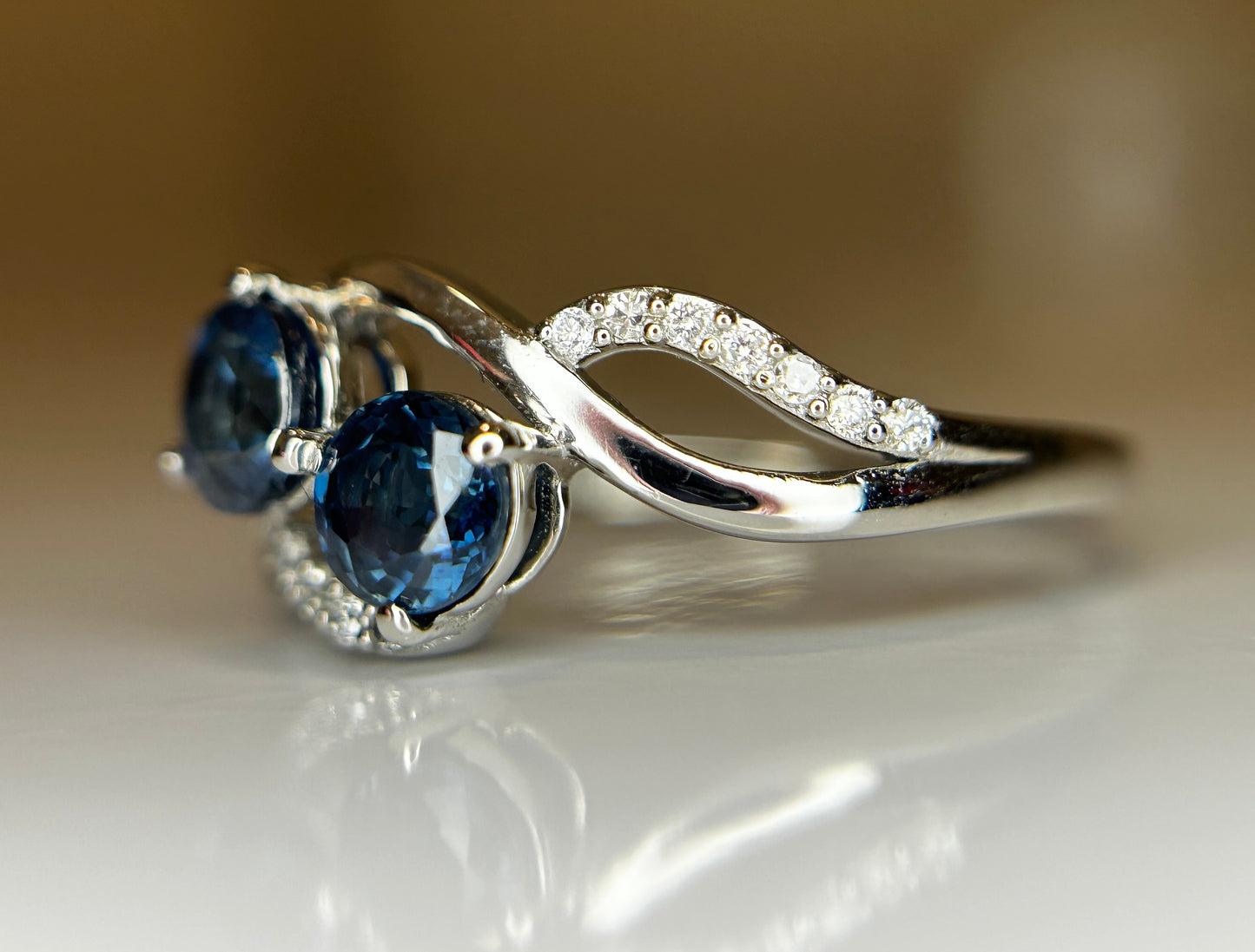Beautiful 1.05 CT Unheated Ceylon Blue Sapphire Diamonds & 950 Platinum