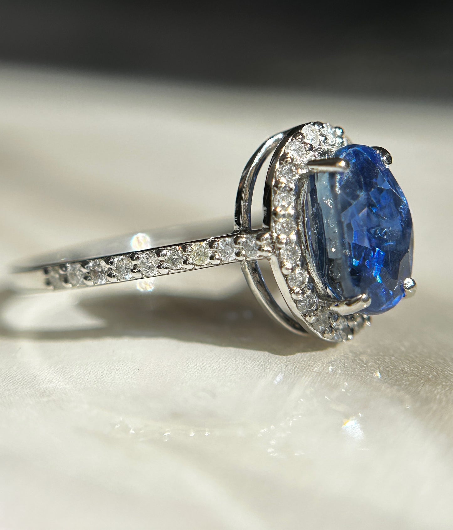 Beautiful 2.24 CT Unheated Burma Blue Sapphire Diamonds & 950 Platinum