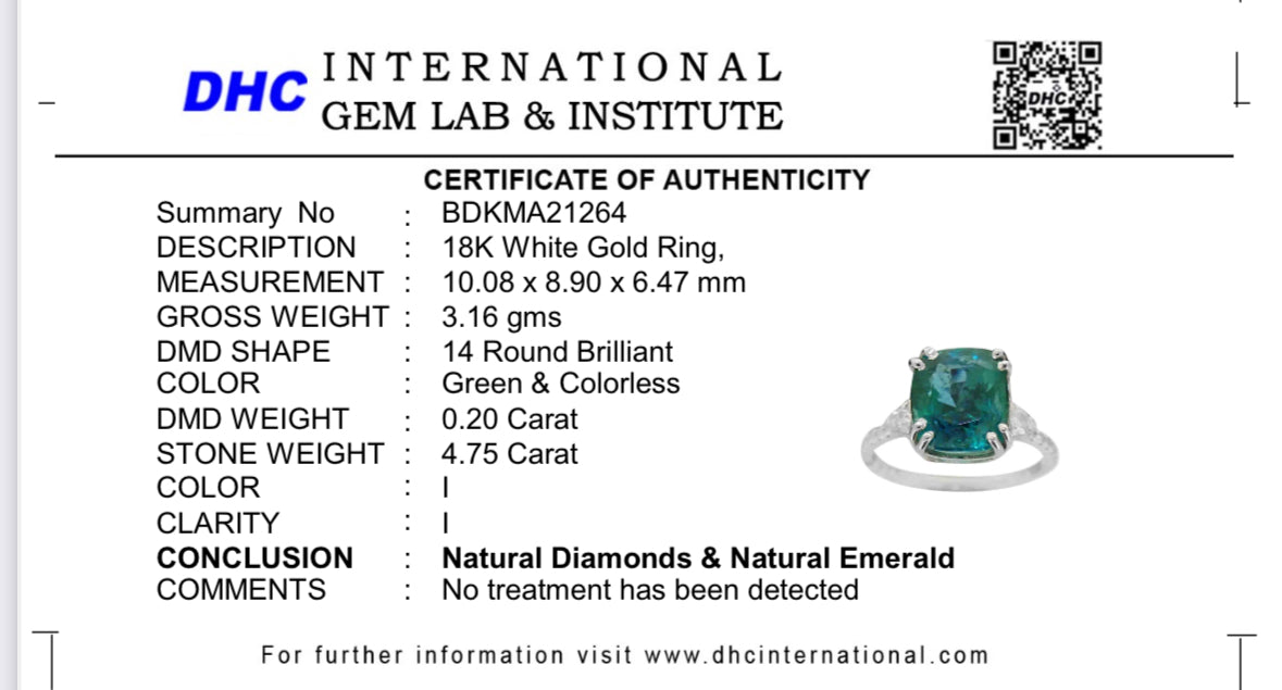 Beautiful Natural Emerald 4.75 CT With Natural Diamonds & 18k Gold