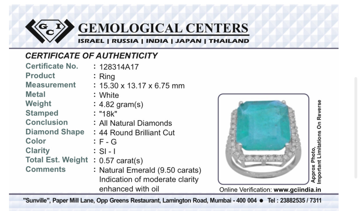 Beautiful Natural Emerald 9.50CT With Natural Diamonds & 18k Gold