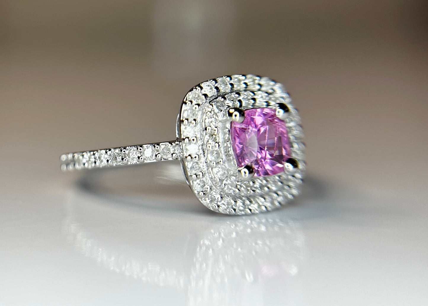 Beautiful 0.63 CT Unheated Ceylon Pink Sapphire With Natural Diamonds & 18k Gold
