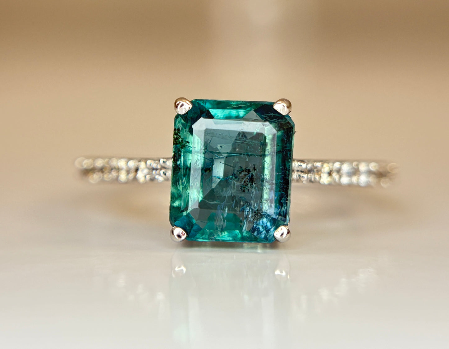 Beautiful 1.86 CT Natural Emerald Ring With Natural Diamonds & Platinum 950