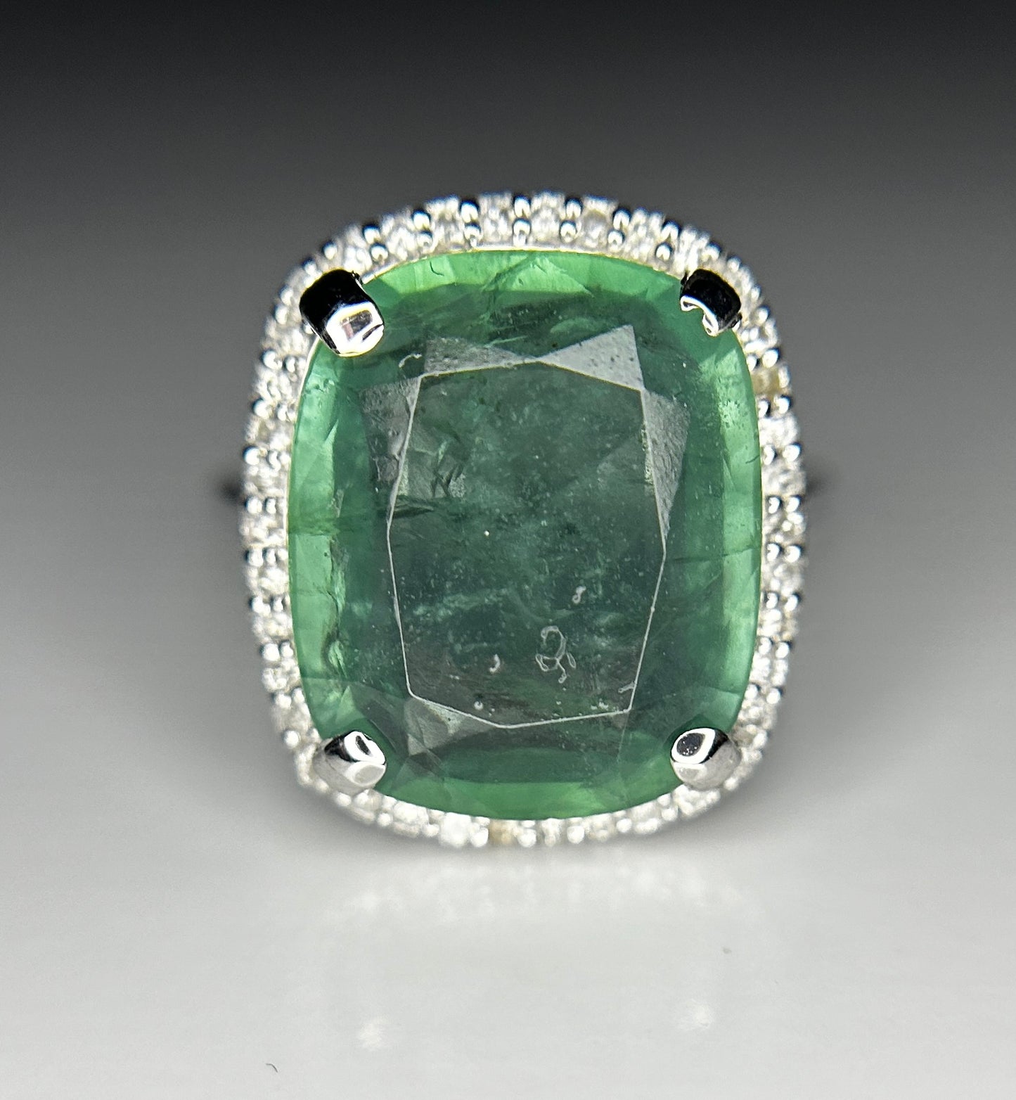 Beautiful 10.04 ct Natural Emerald With Natural Diamonds & 18k Gold