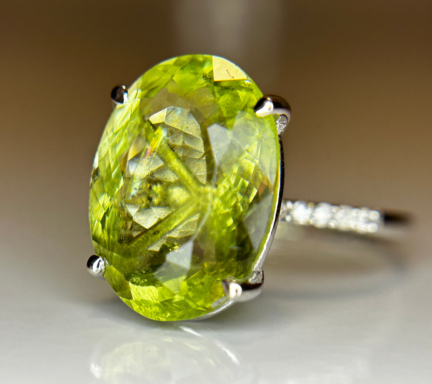Beautiful 8.17 CT Natural Aquamarine Ring With Natural Diamonds & 18k White Gold