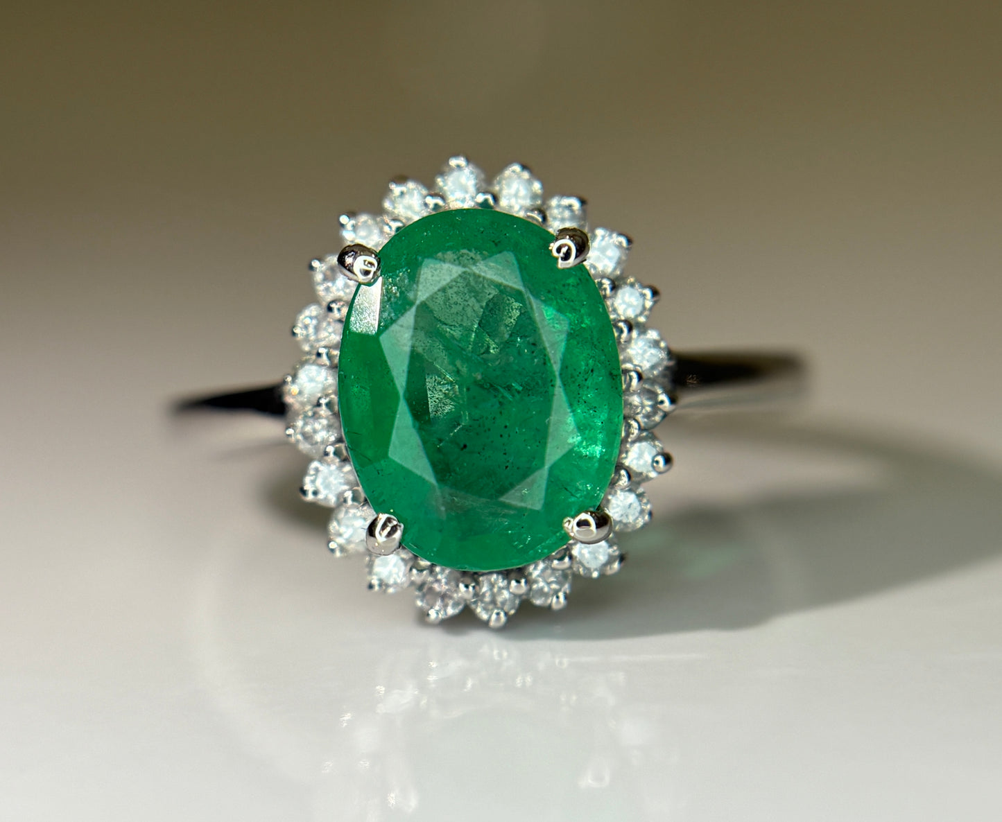 Beautiful 2.30 CT Natural Emerald Ring With Natural Diamonds & Platinum 950