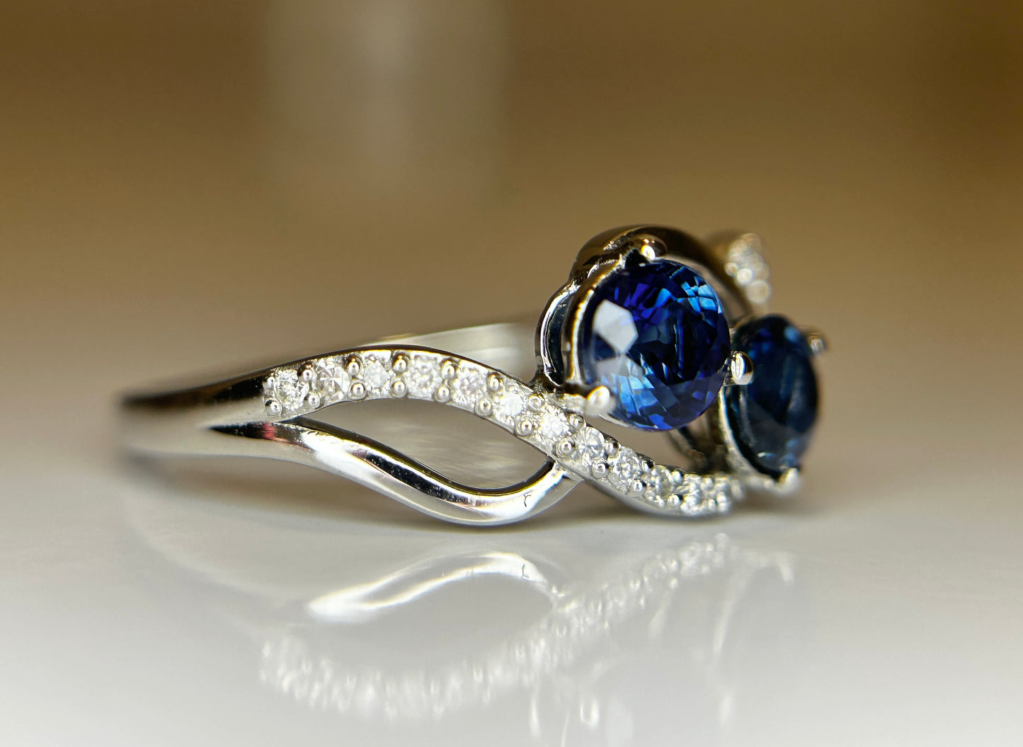 Beautiful 1.05 CT Unheated Ceylon Blue Sapphire Diamonds & 950 Platinum