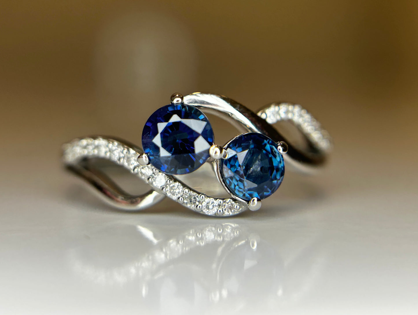 Beautiful 1.05 CT Unheated Ceylon Blue Sapphire Diamonds & 950 Platinum