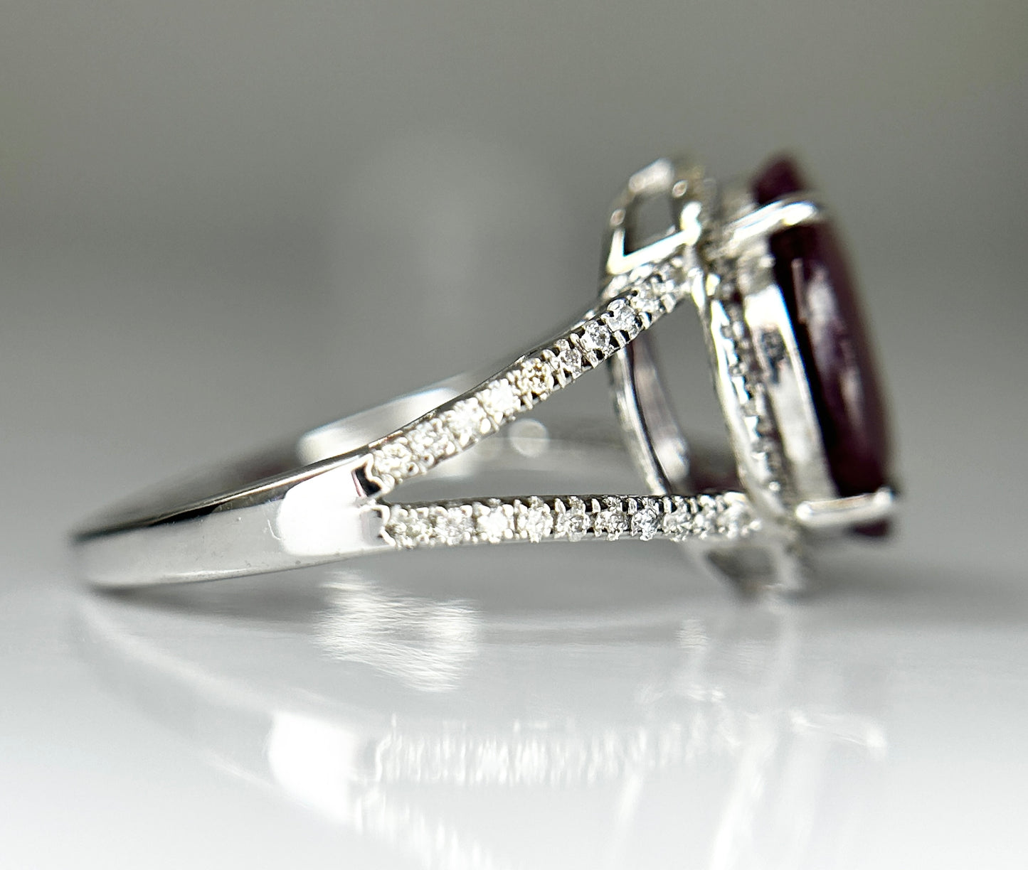 Natural Burma Ruby 3.77Ct With Natural Diamonds & 18k Gold