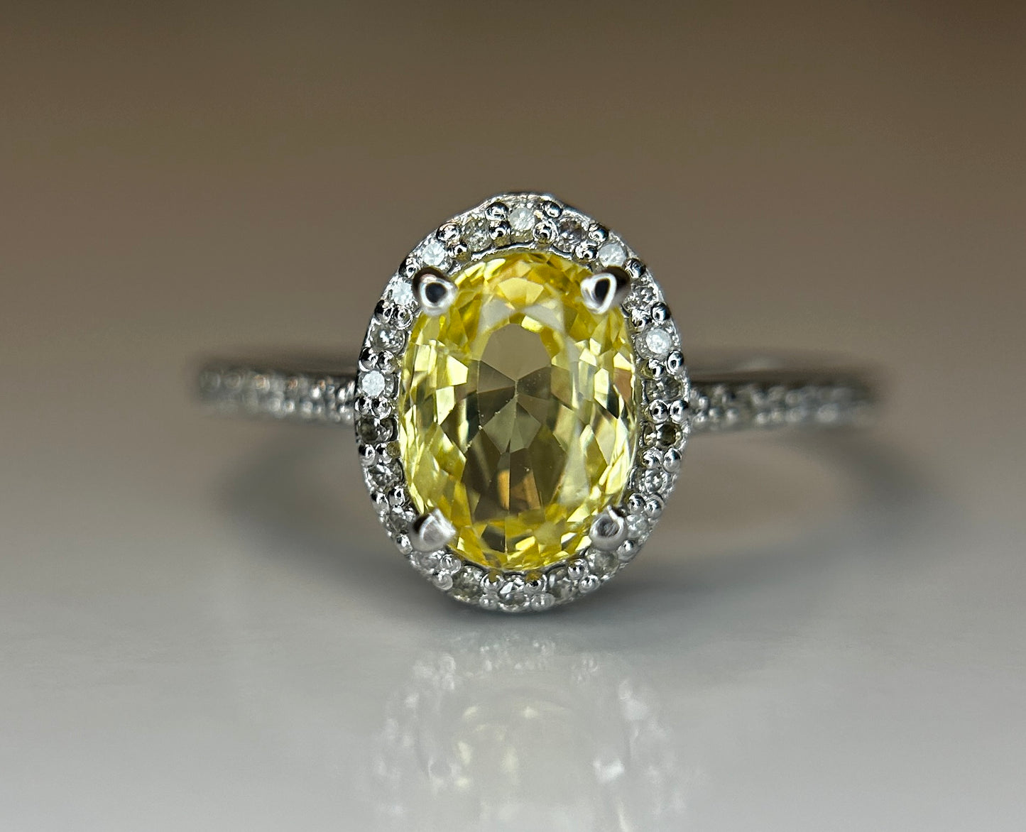 Beautiful Unheated Untreated Natural Ceylon yellow Sapphire Diamonds & 18k Gold