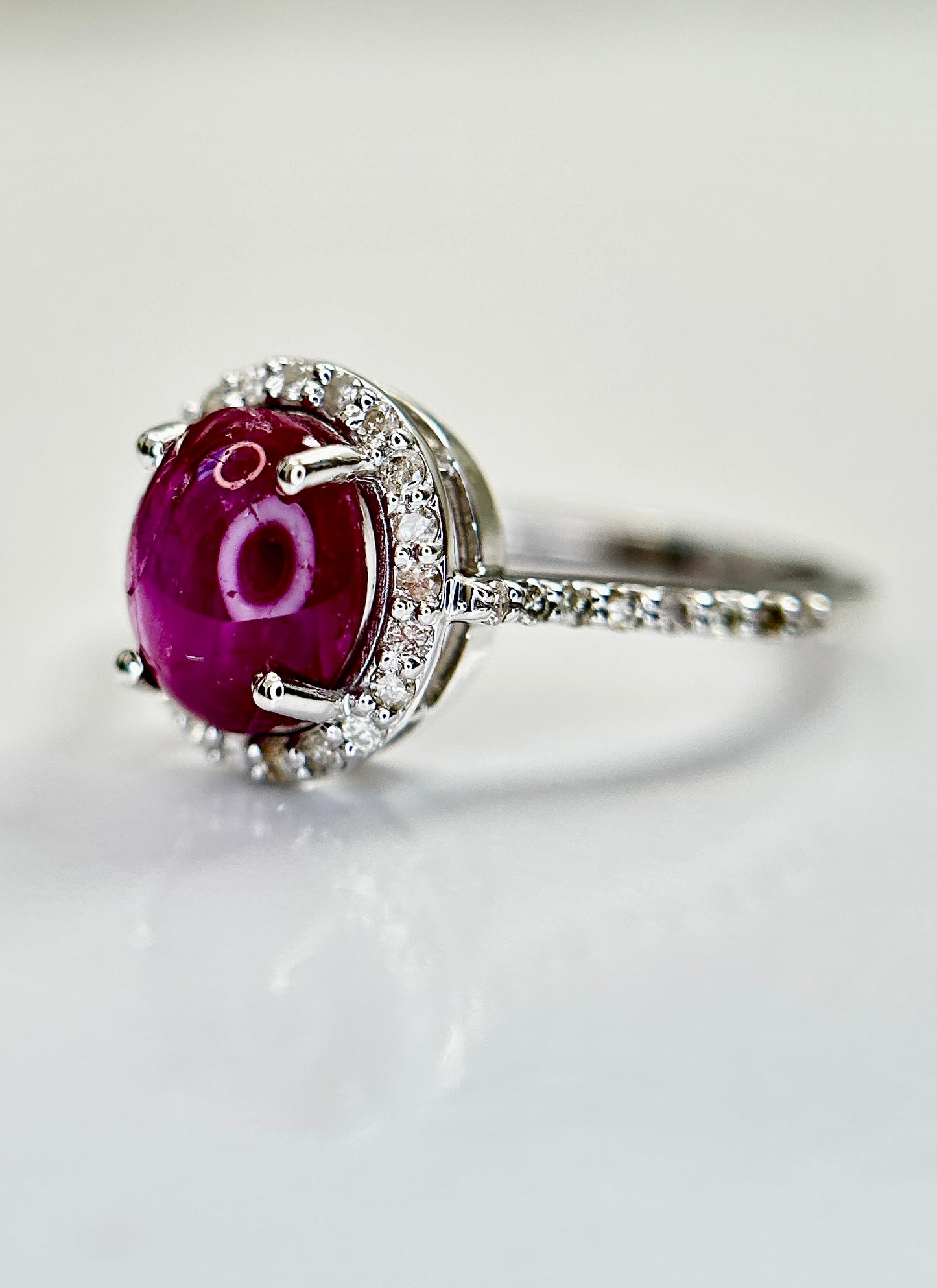 Natural Star Ruby Ring 2.71ct With Natural Diamonds & 18k Gold