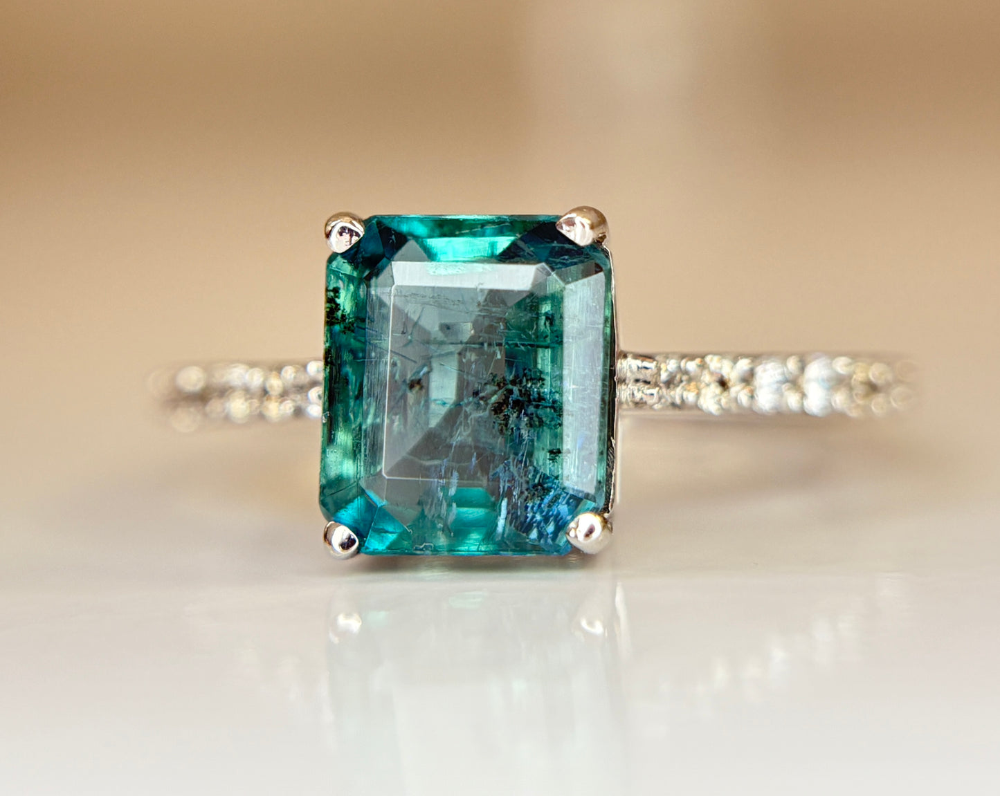 Beautiful 1.86 CT Natural Emerald Ring With Natural Diamonds & Platinum 950