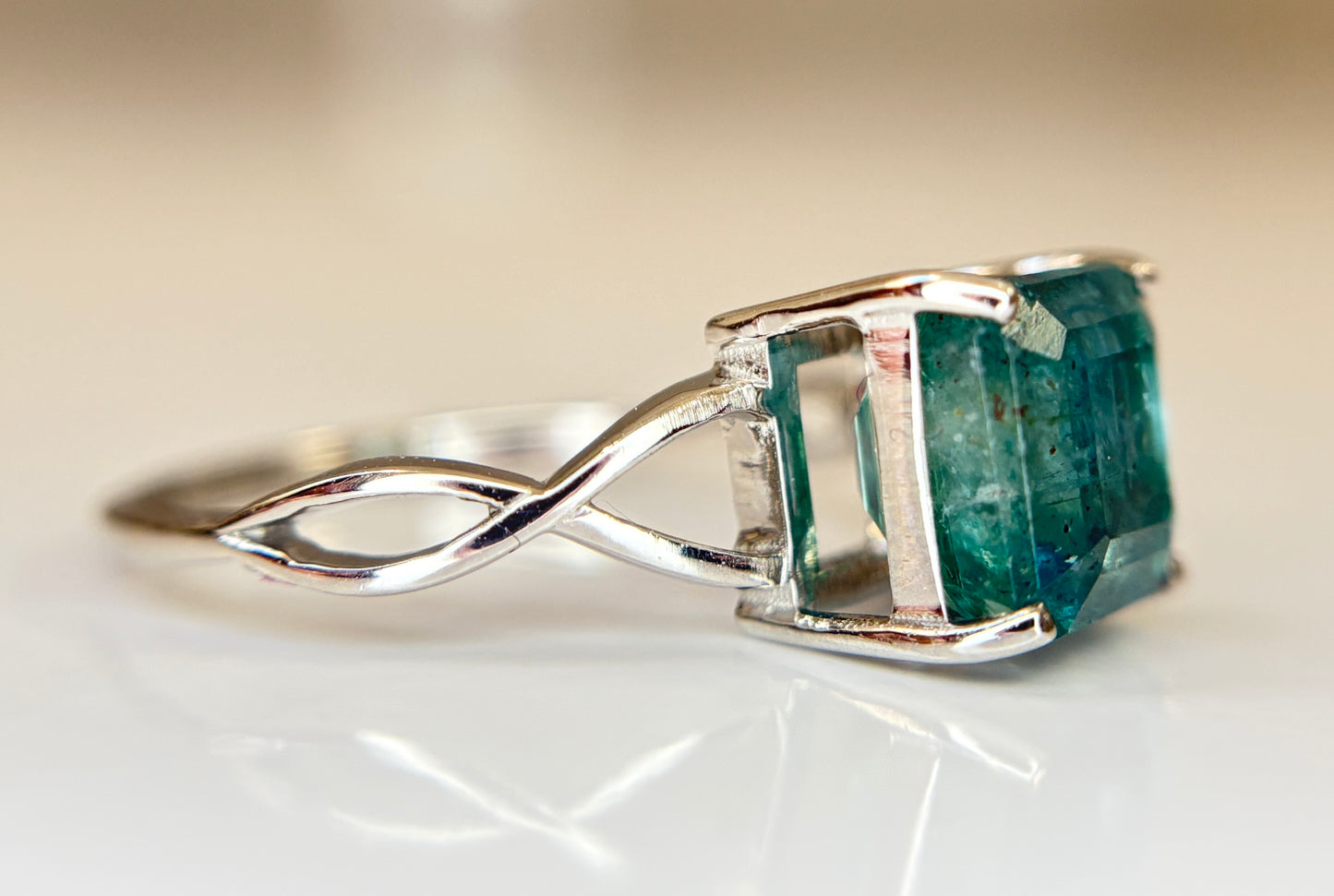 Beautiful 2.91 CT Natural Emerald Ring Platinum 950