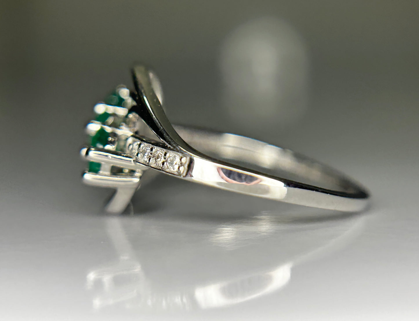 Beautiful 0.61Ct Natural Emerald Ring With Natural Diamonds & Platinum 950