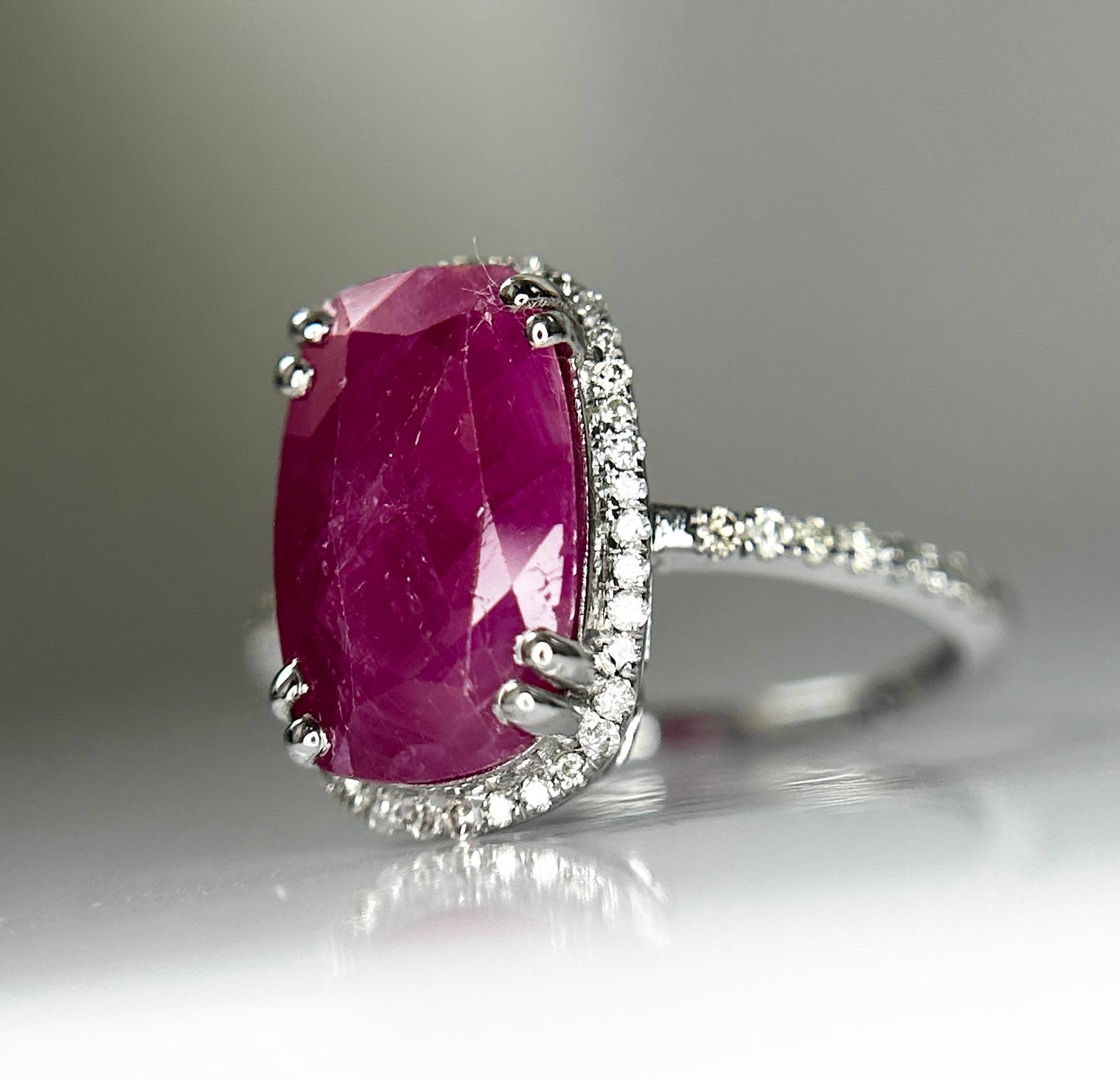 Natural Burma Ruby 4.12 Ct With Natural Diamonds & 18k Gold