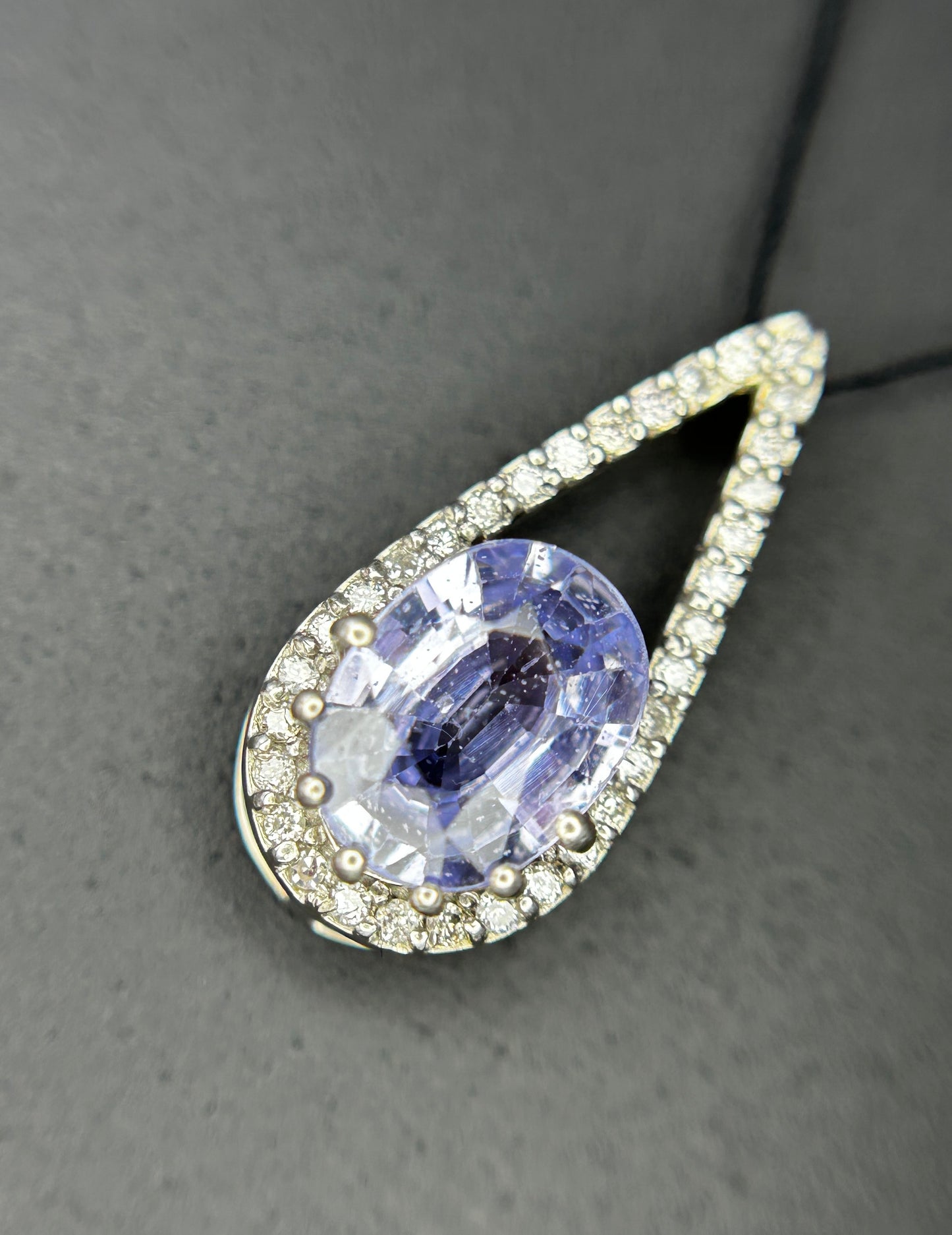 Beautiful 1.59 CT Unheated Ceylon Blue Sapphire Diamonds & 950 Platinum Pendant