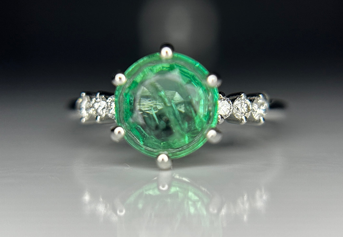 Beautiful 1.36 ct Natural Emerald With Natural Diamonds & 18k Gold