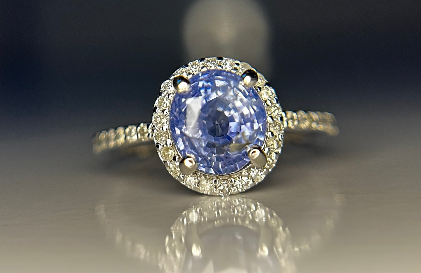 Beautiful 3.10 CT Unheated Ceylon Blue Sapphire With Natural Diamonds & 18k Gold