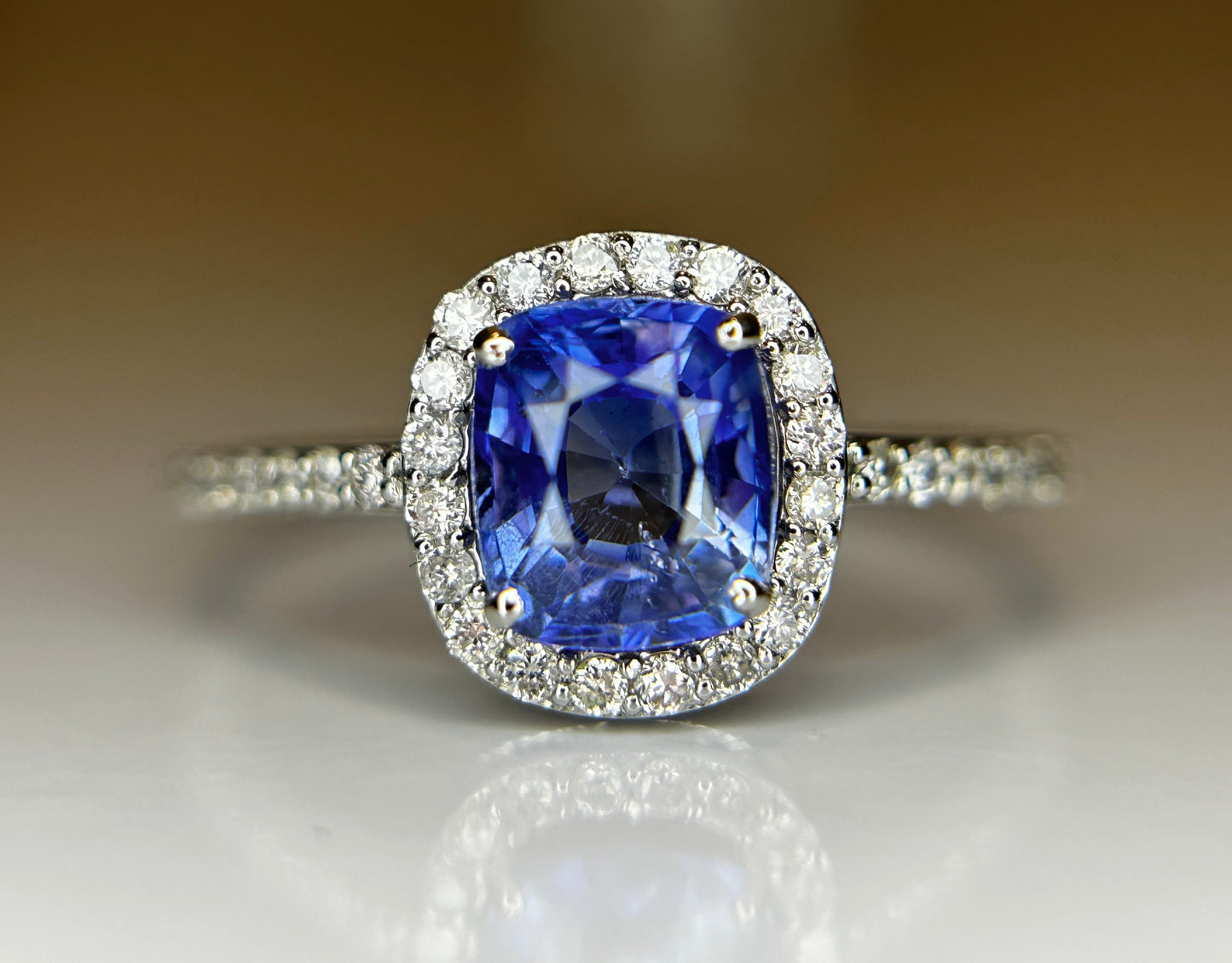 Beautiful 1.38 CT Natural Ceylon Blue Sapphire Diamonds & 950 Platinum