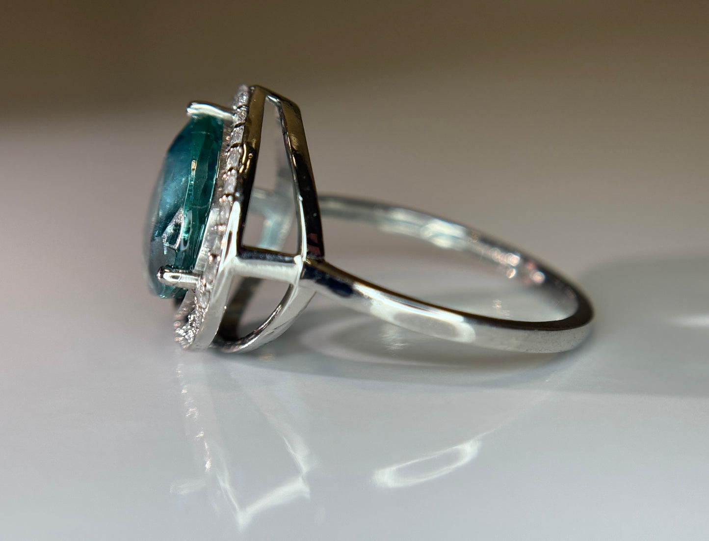 Beautiful 3.21 CT Natural Emerald Ring With Natural Diamonds & Platinum 950