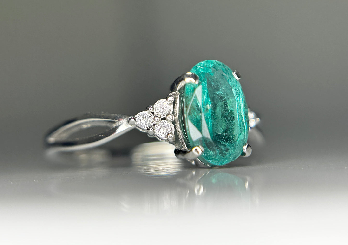 Beautiful Natural 1.35ct Emerald Ring With Natural Diamonds & Platinum 950