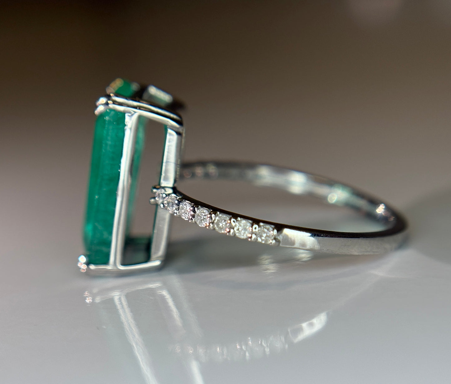 Beautiful 3.66 CT Natural Emerald Ring With Natural Diamonds & Platinum 950