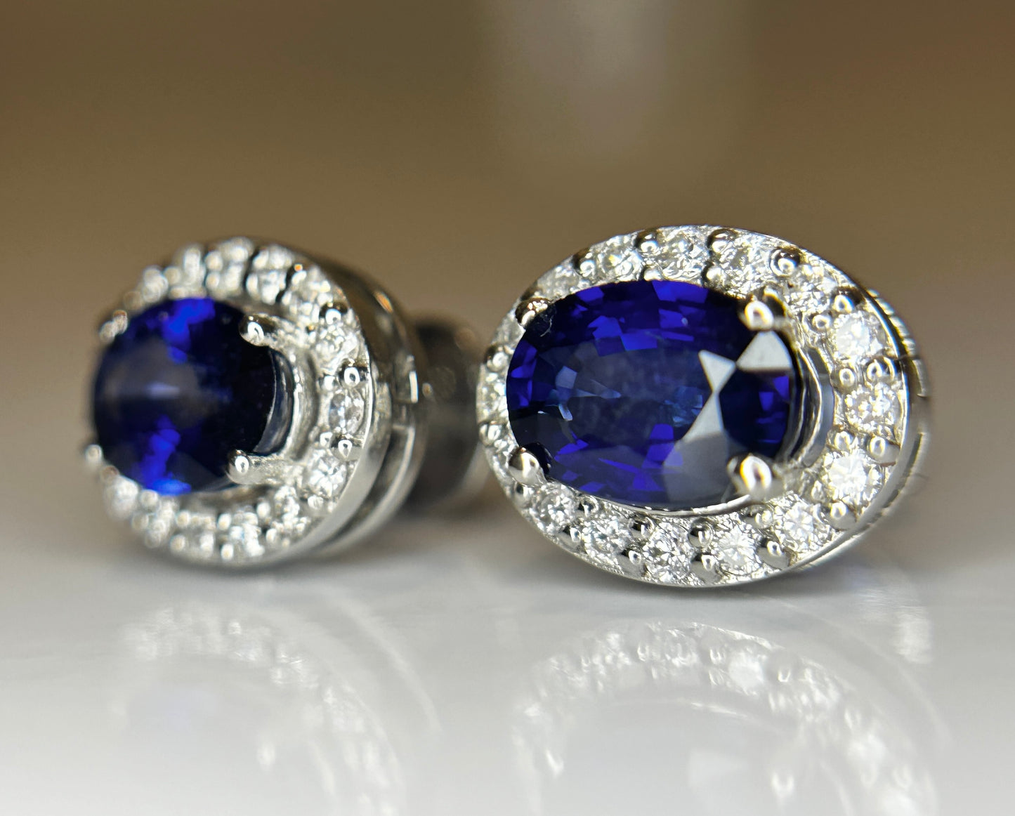 Beautiful 1.85ct Natural Unheated Blue Sapphire Earrings With Diamonds & 950 Platinum