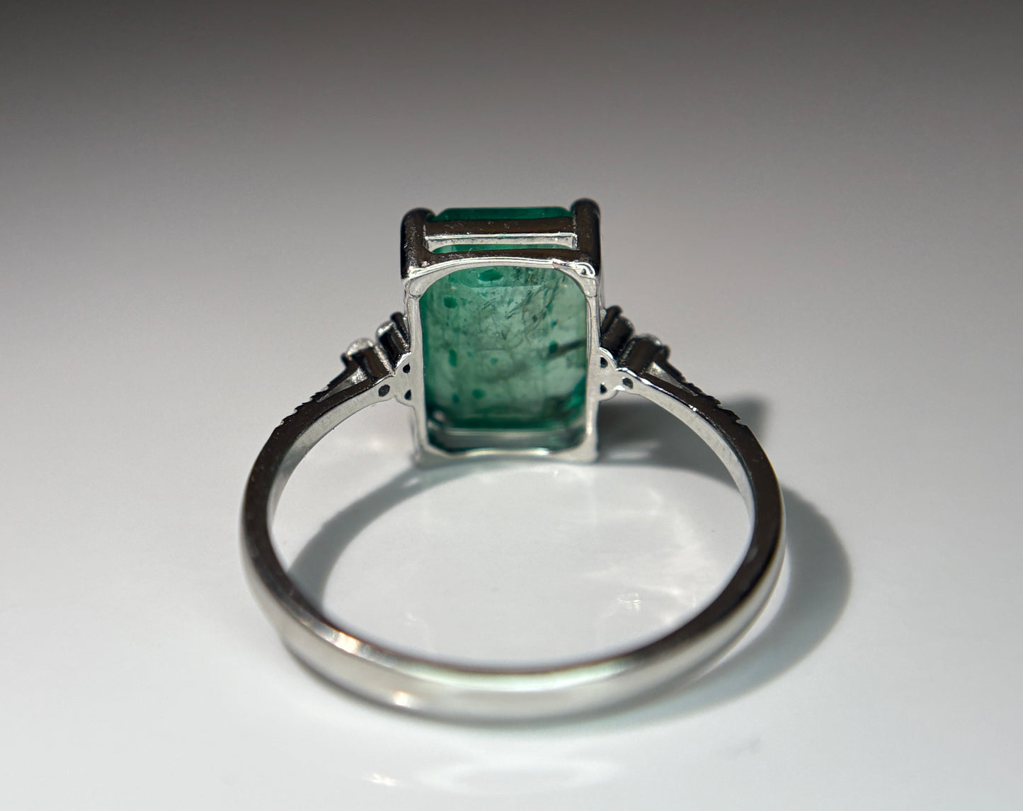 Beautiful 3.15 CT Natural Emerald Ring With Natural Diamonds & Platinum 950