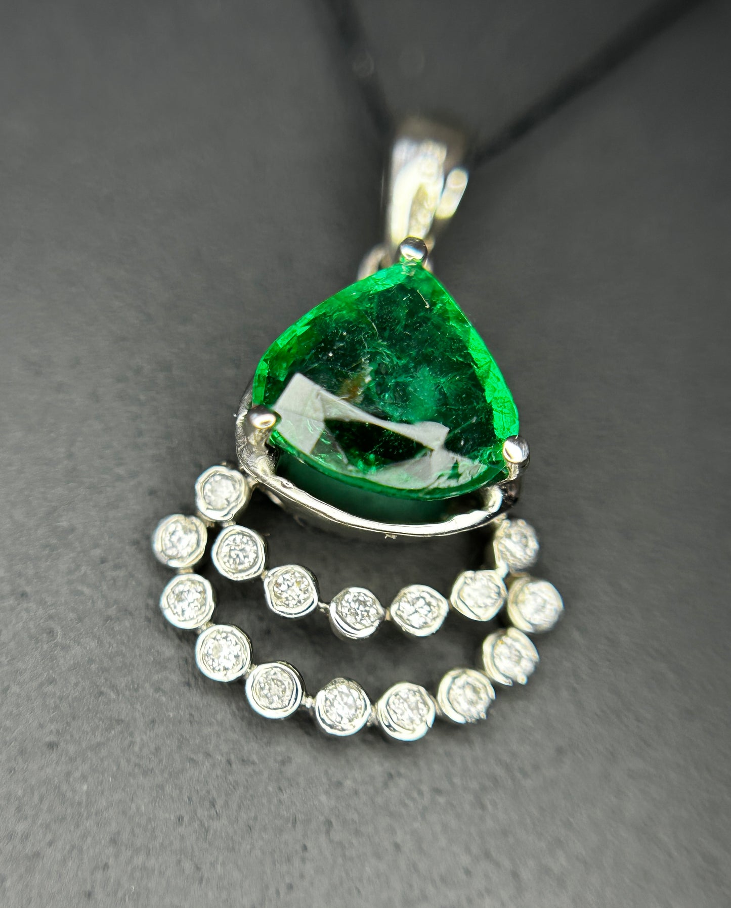 Beautiful 1.37ct Natural Emerald Pendant With Diamonds & 950 Platinum