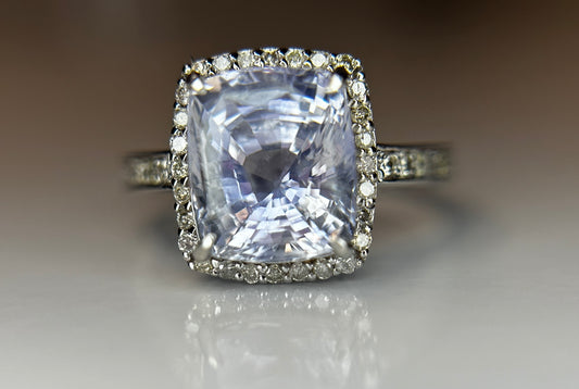 Beautiful 4.74 CT Unheated/Untreated Ceylon Blue Sapphire Diamonds & 18k Gold