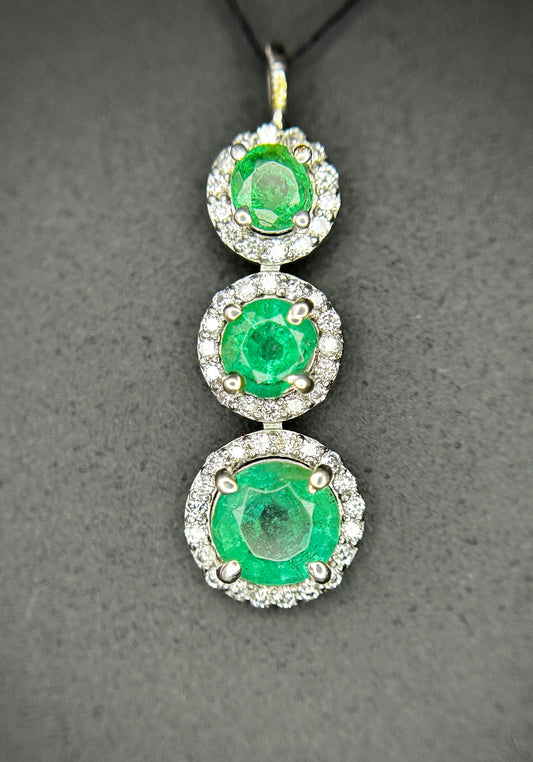 Beautiful Natural 1.24 CT Emerald Pendant With Diamonds & Platinum 950