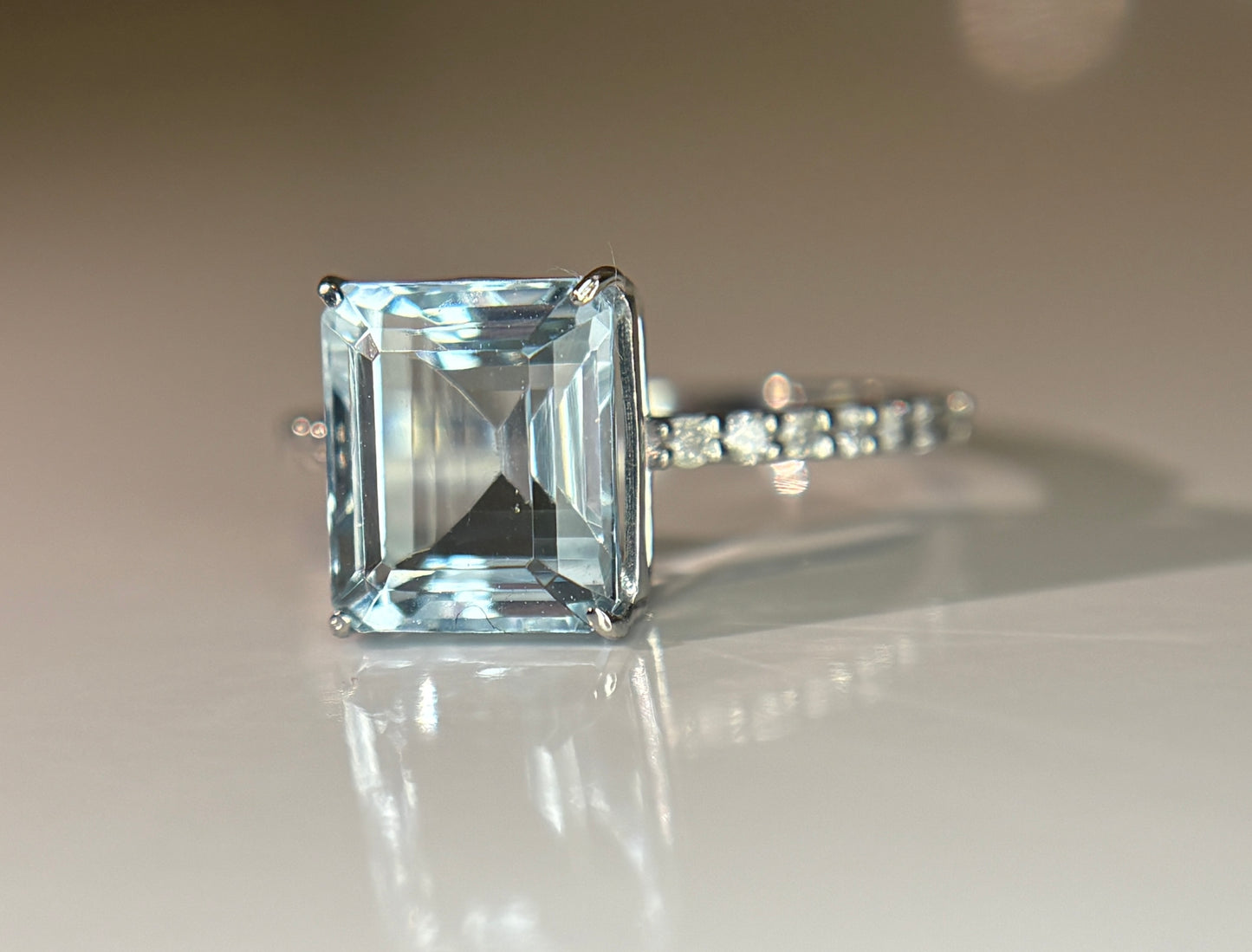 Beautiful 3.34 CT Natural Aquamarine Ring With Natural Diamonds & 950 Platinum