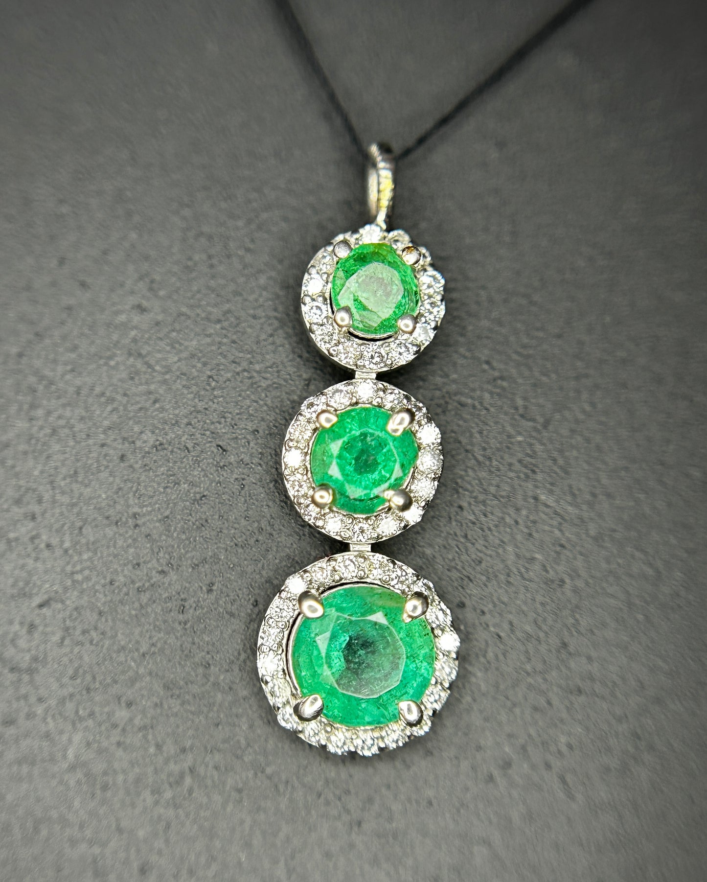 Beautiful Natural 1.24 CT Emerald Pendant With Diamonds & Platinum 950