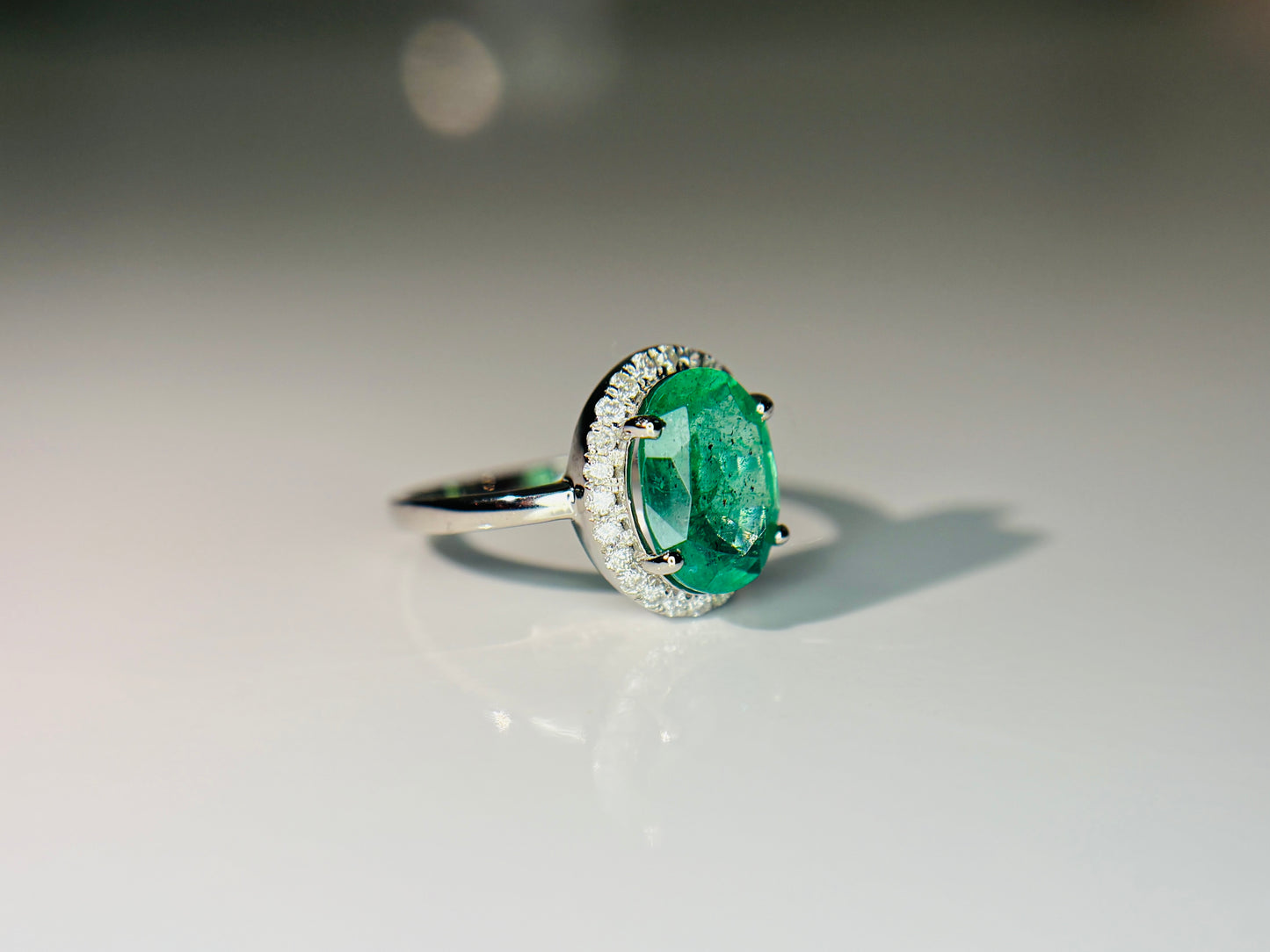 Beautiful 2.70 CT Natural Emerald Ring With Natural Diamonds & Platinum 950