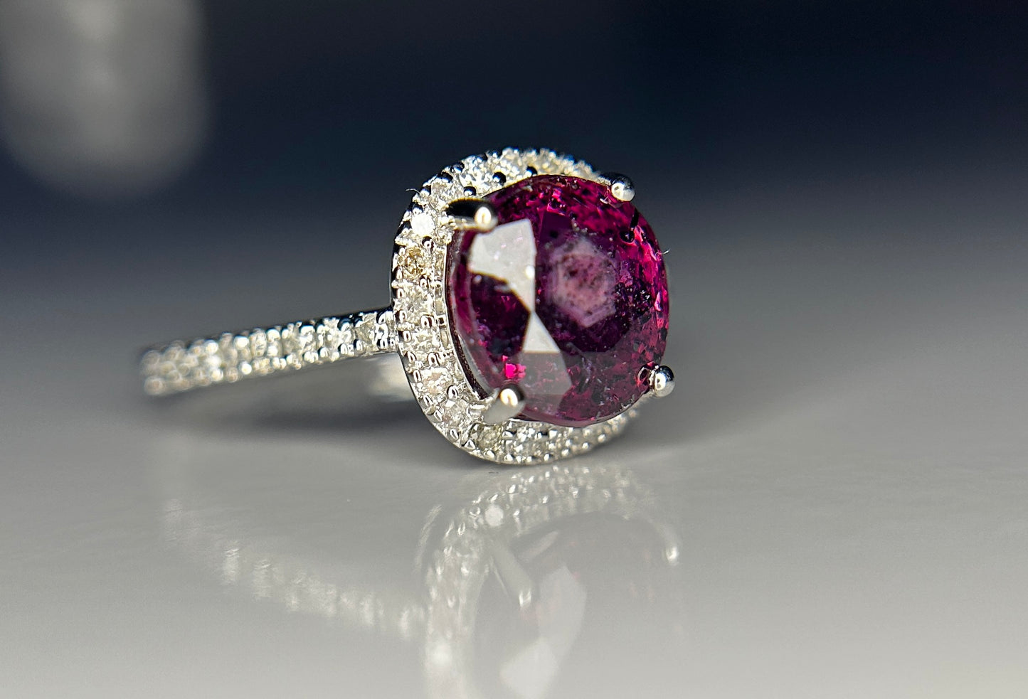 Beautiful 3.09 CT Unheated Old Burma Ruby With Natural Diamonds & 18k Gold