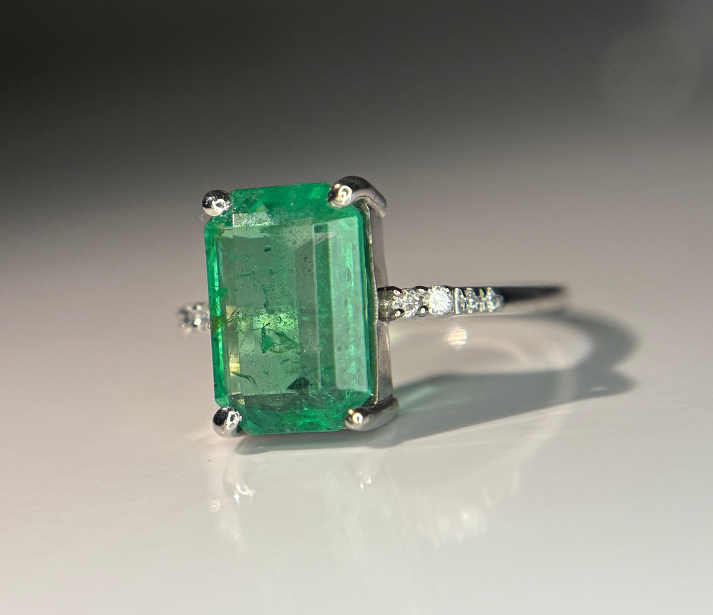 Beautiful 3.00 CT Natural Emerald Ring With Natural Diamonds & Platinum 950