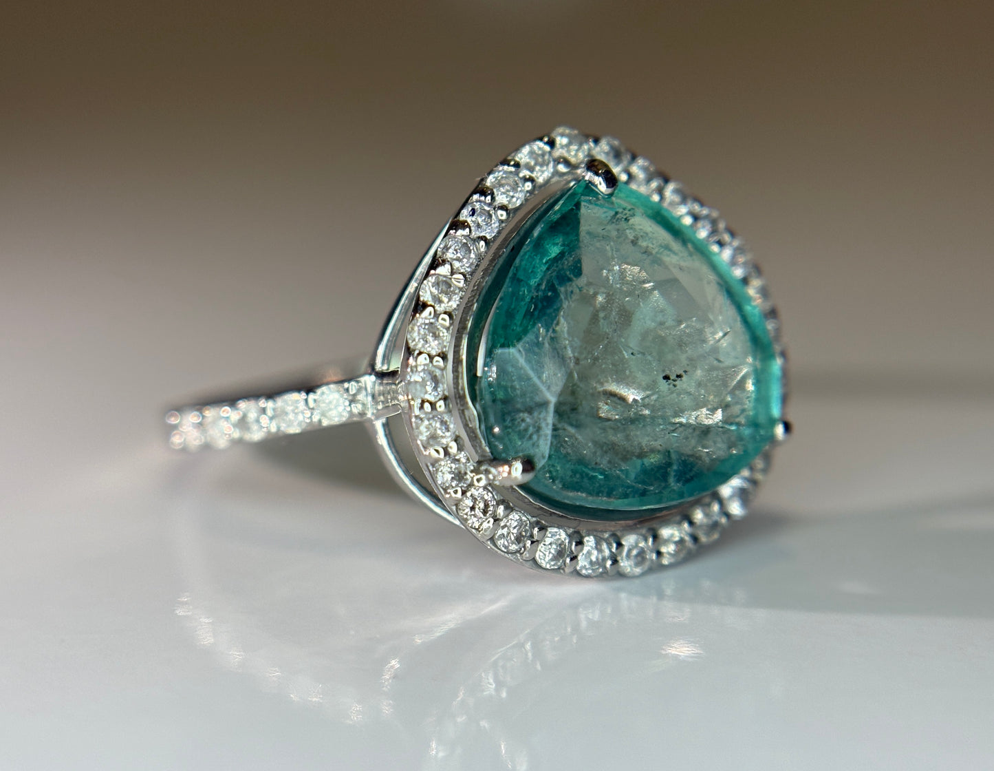 Beautiful 2.86 CT Natural Emerald Ring With Natural Diamonds & Platinum 950