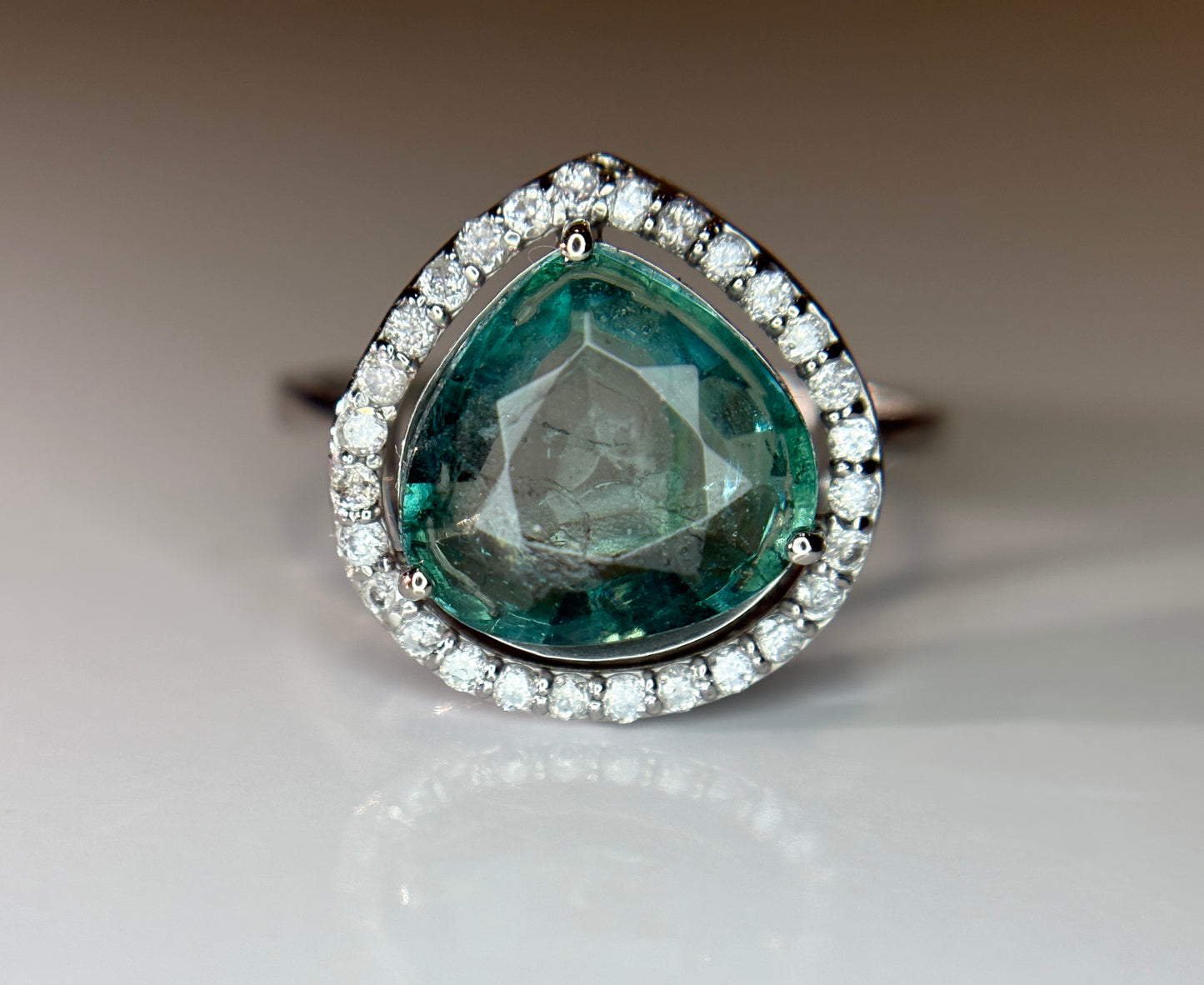 Beautiful 3.21 CT Natural Emerald Ring With Natural Diamonds & Platinum 950