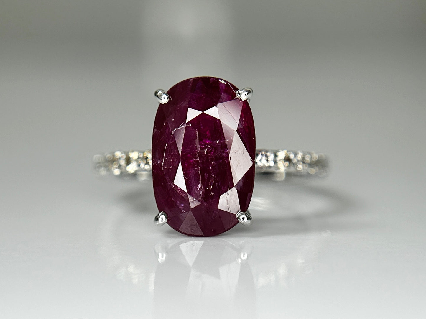 Natural Burma Ruby 3.26 CT With Natural Diamonds & 18k Gold