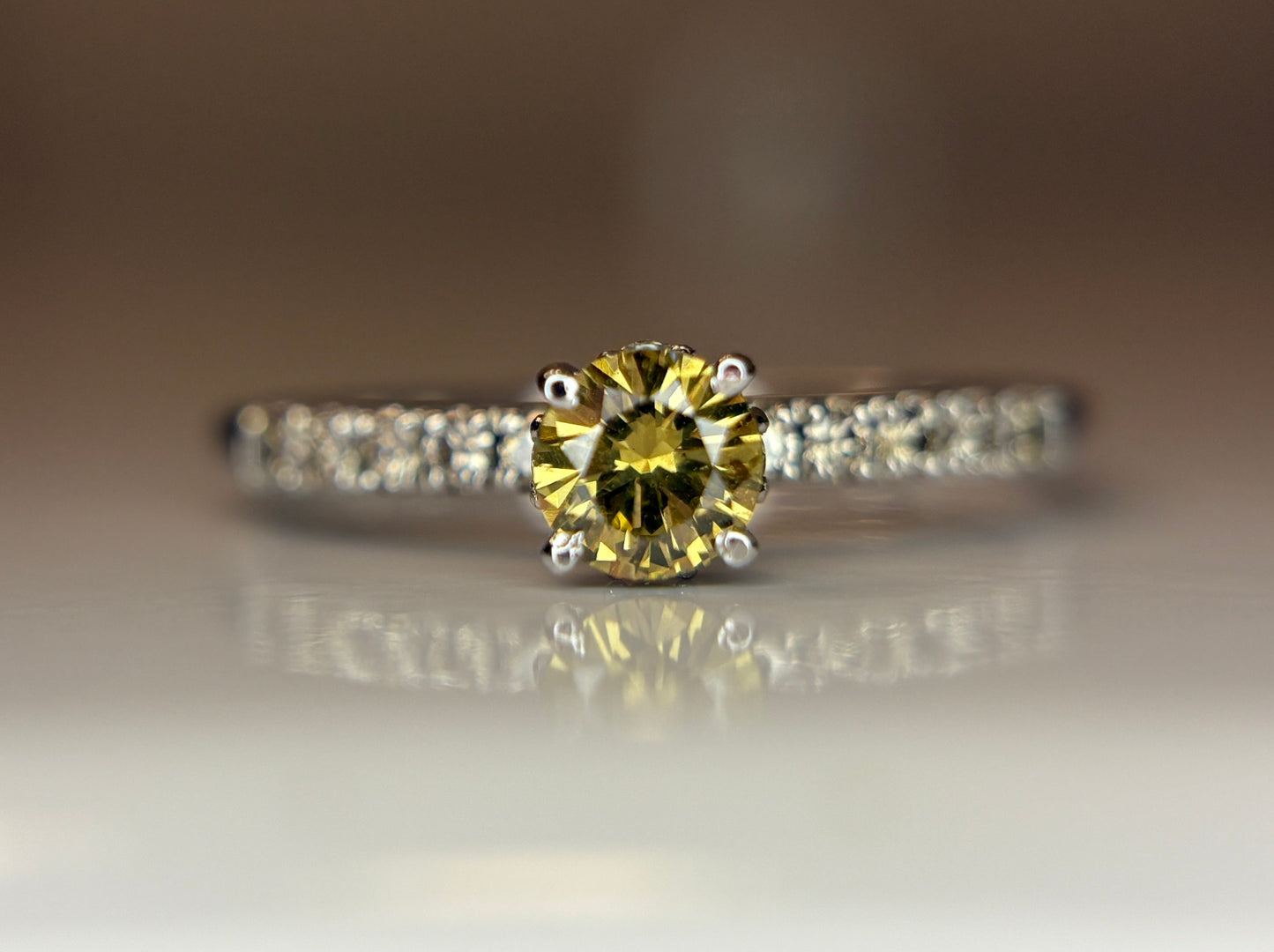 Beautiful 0.26 Ct Natural Champagne Solitaire Diamond & 18k Gold