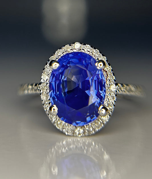 Beautiful 3.04ct Unheated Ceylon Blue Sapphire With Natural Diamonds & 18k Gold