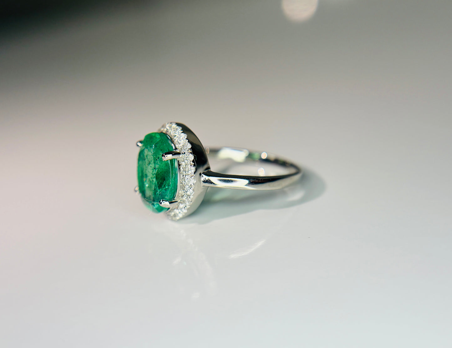 Beautiful 2.70 CT Natural Emerald Ring With Natural Diamonds & Platinum 950